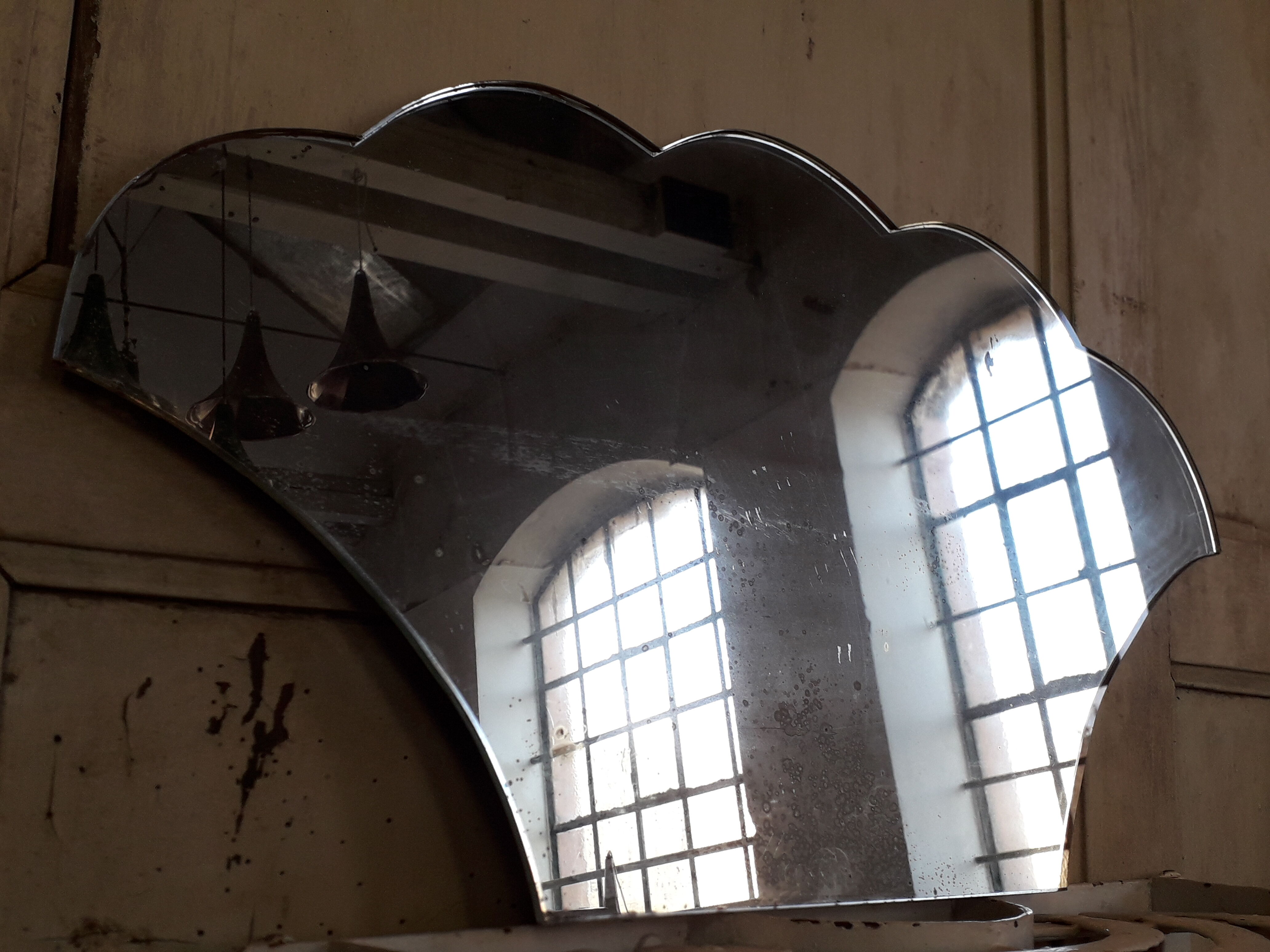 Mirror shape basket 60x33cm