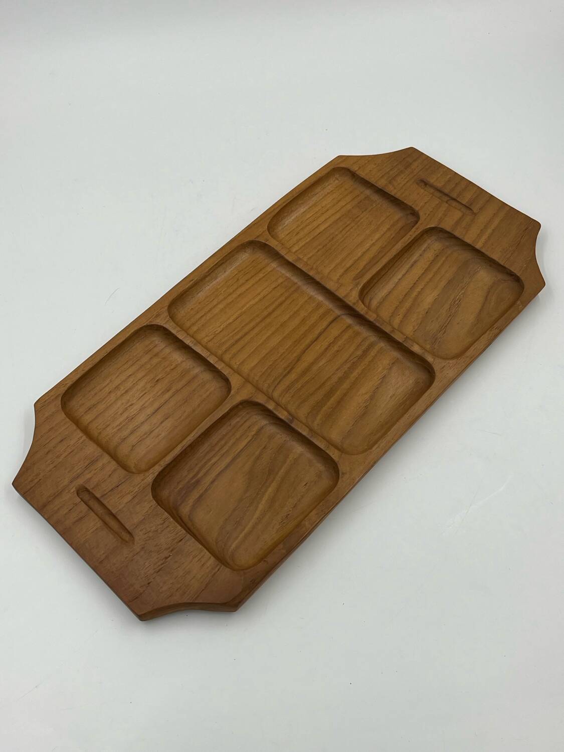 Solid wood aperitif dish