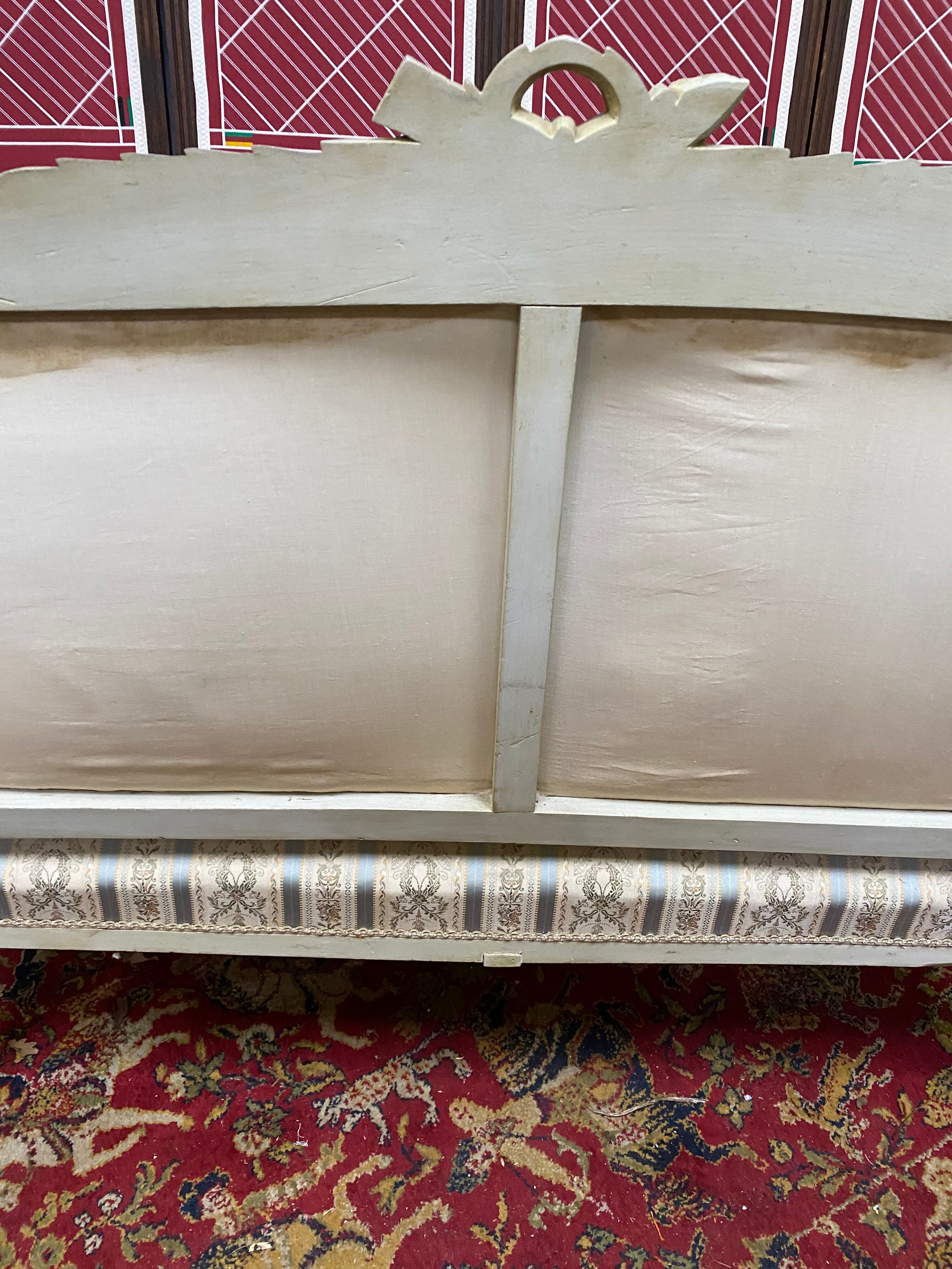 Louis XVI style bench carved with original fabrics and silks