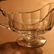 Saucière art-déco en verre moulé