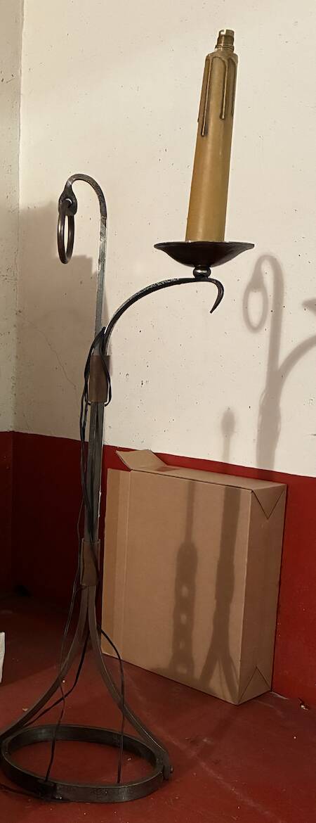 Lampadaire en fer forgé