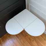 Vintage daisy table