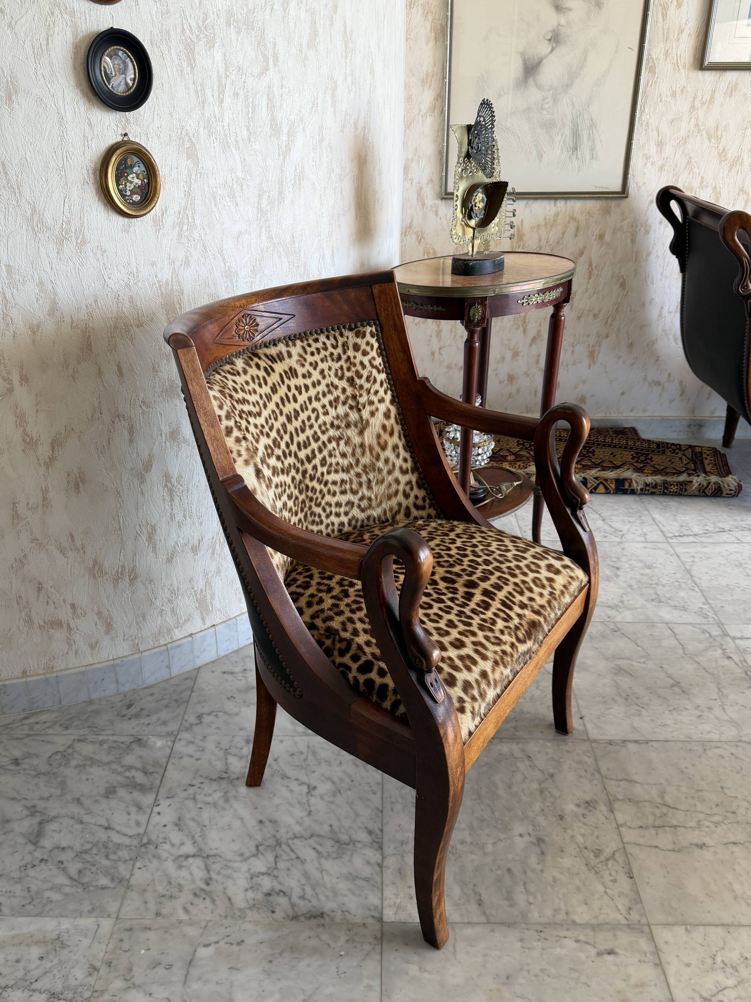 Fauteuil style Empire / Consulat à col de cygne