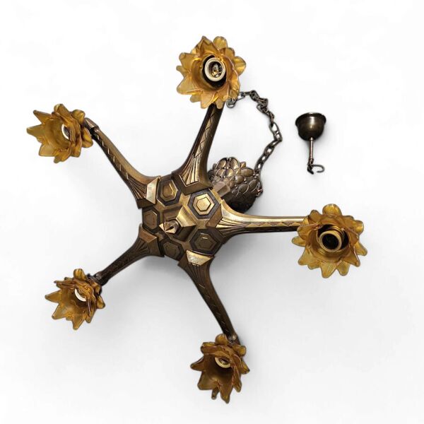 Suspension Art Déco / Art Nouveau / 5 bras en laiton / Abat-jour floraux soufflés à la main