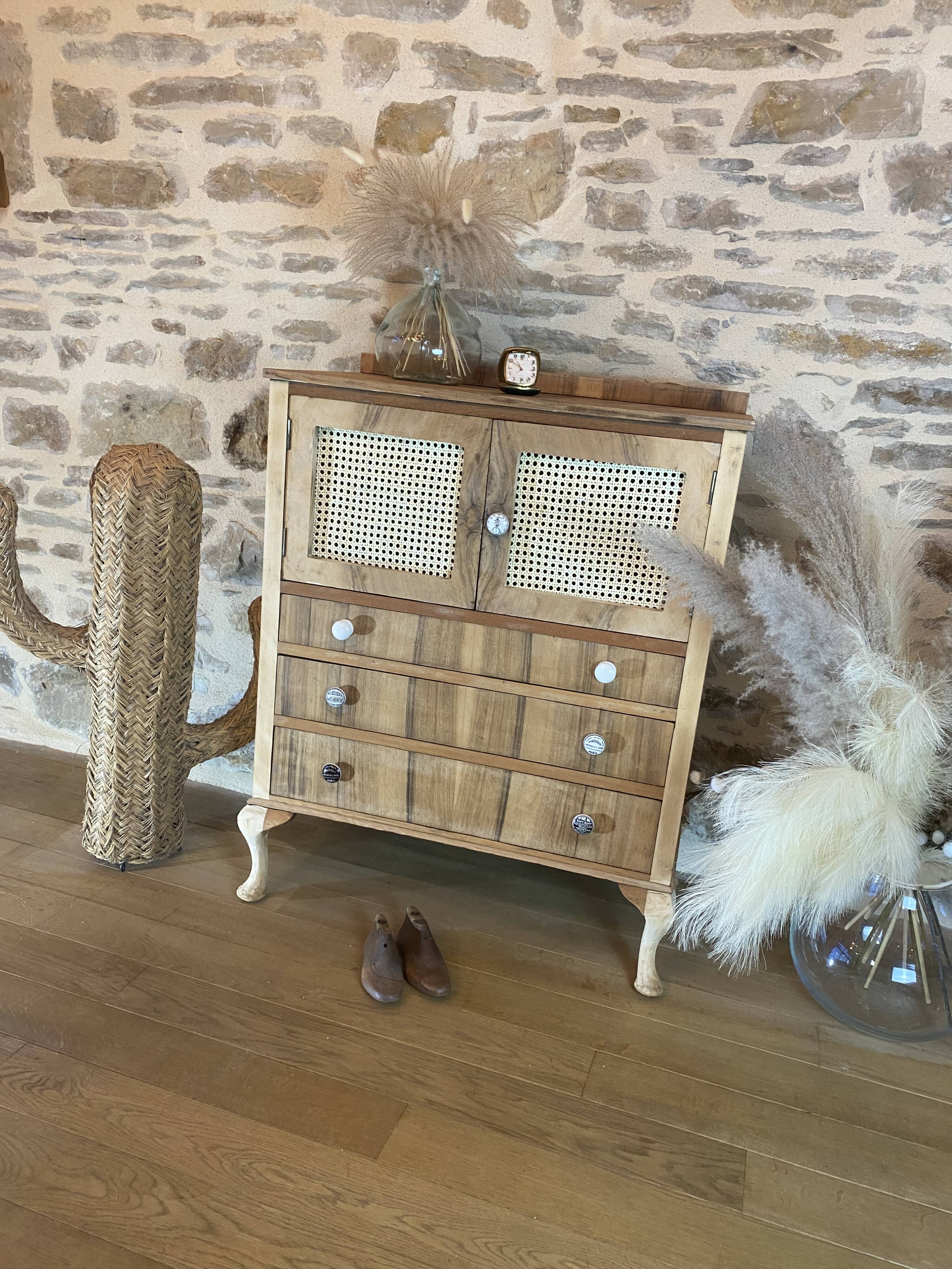 Old boutique furniture chest of drawers