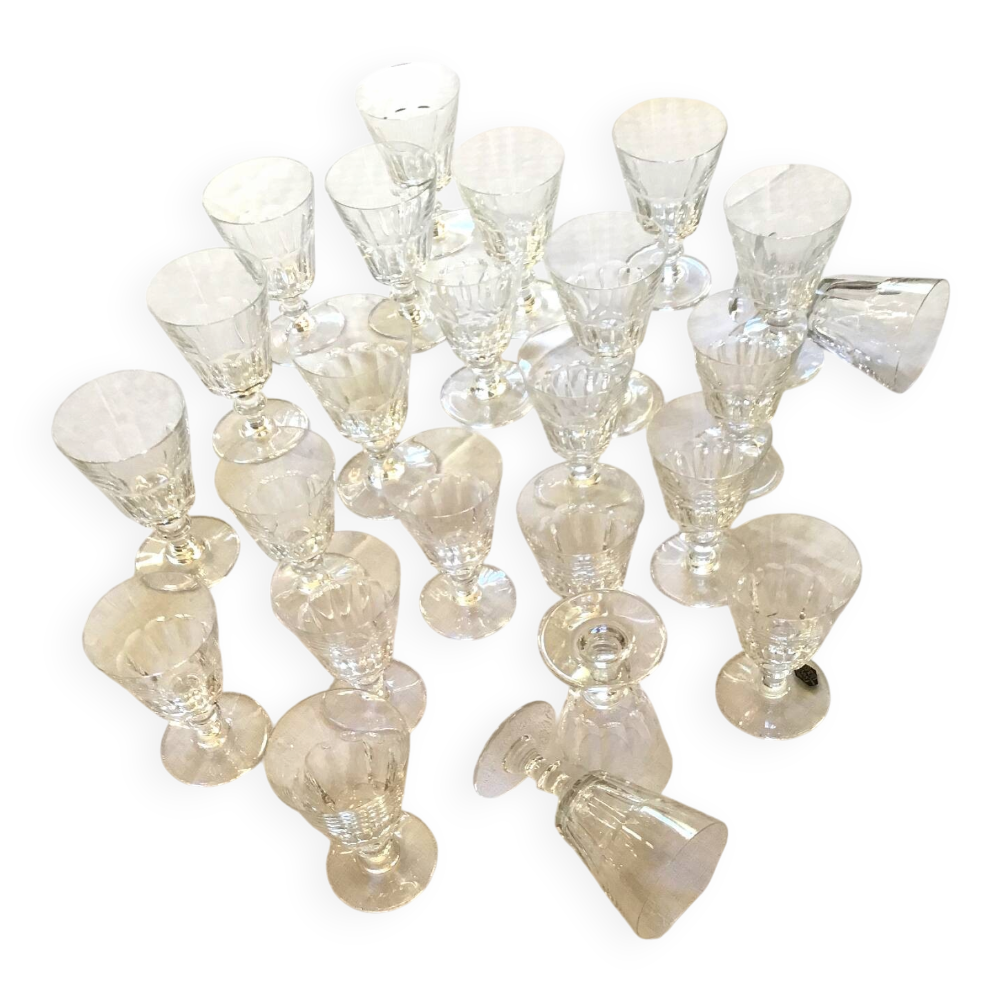 Saint Louis 24-piece cut crystal glassware service