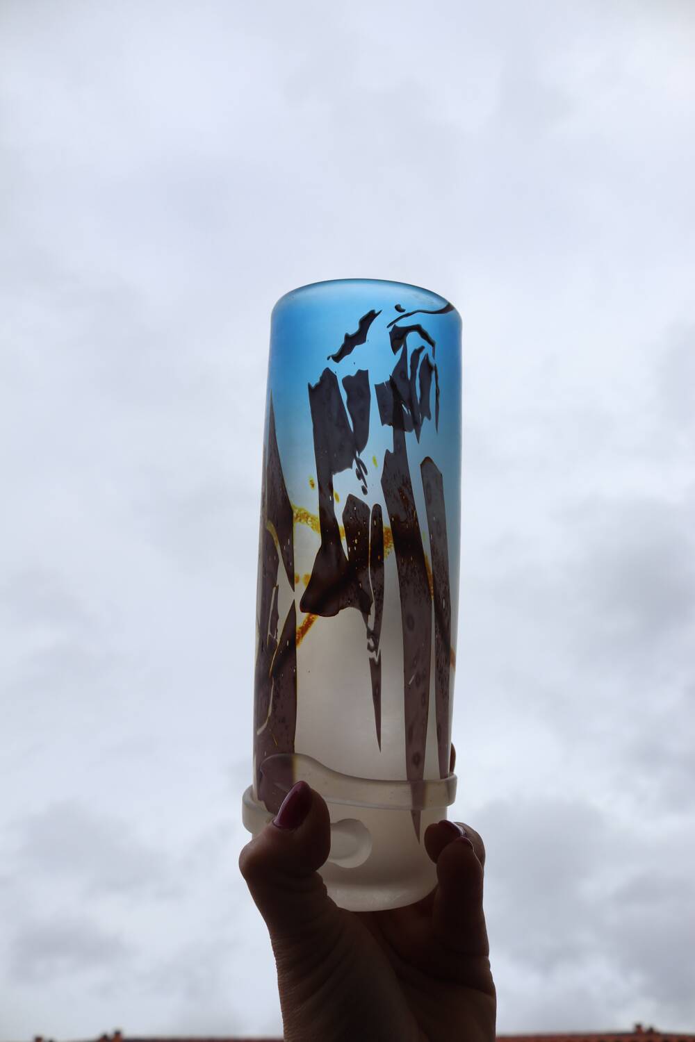 Glass vase signed Louis Le Loup 85