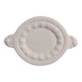 Plates with handles