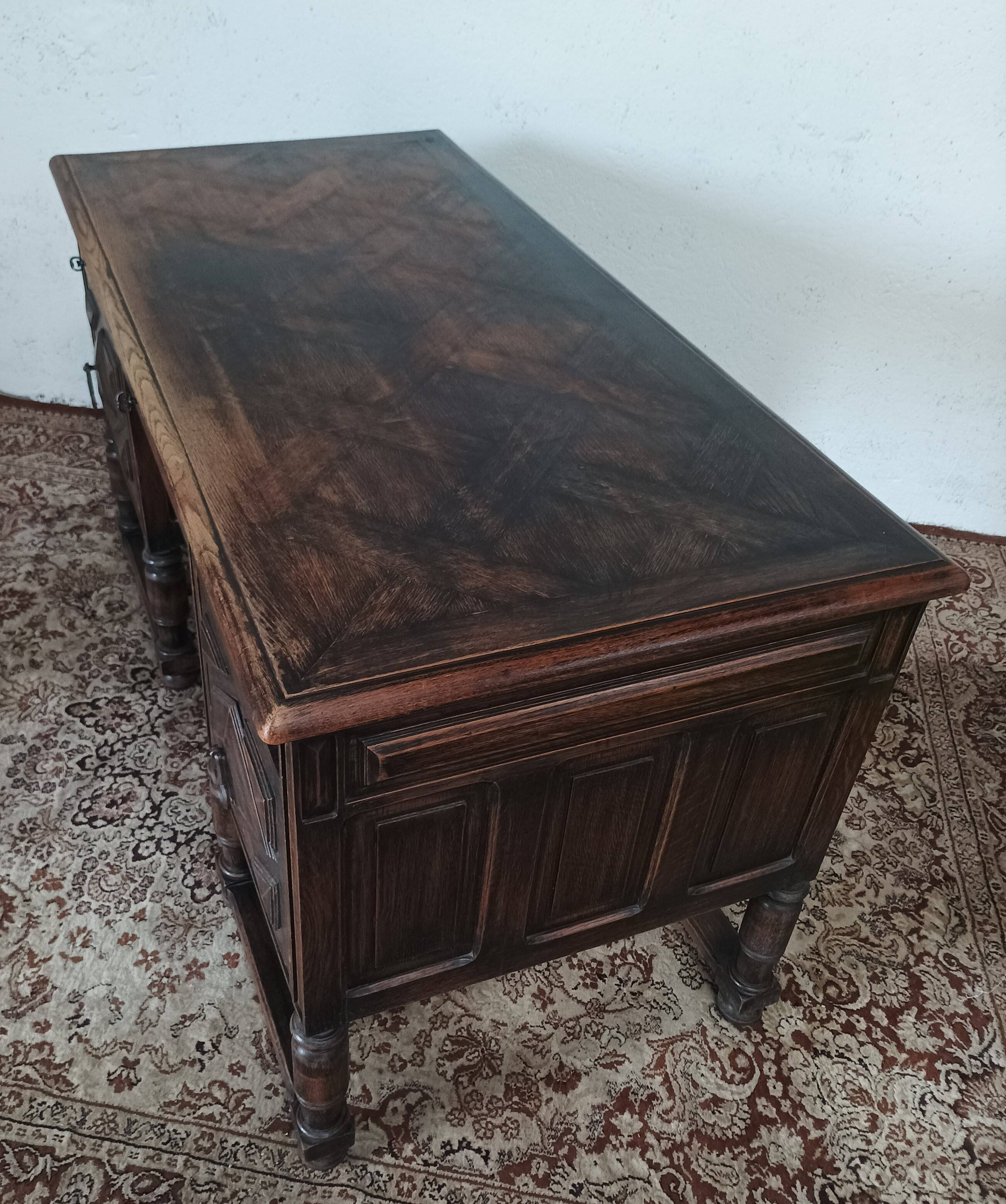 Mazarin Louis XIII style oak desk