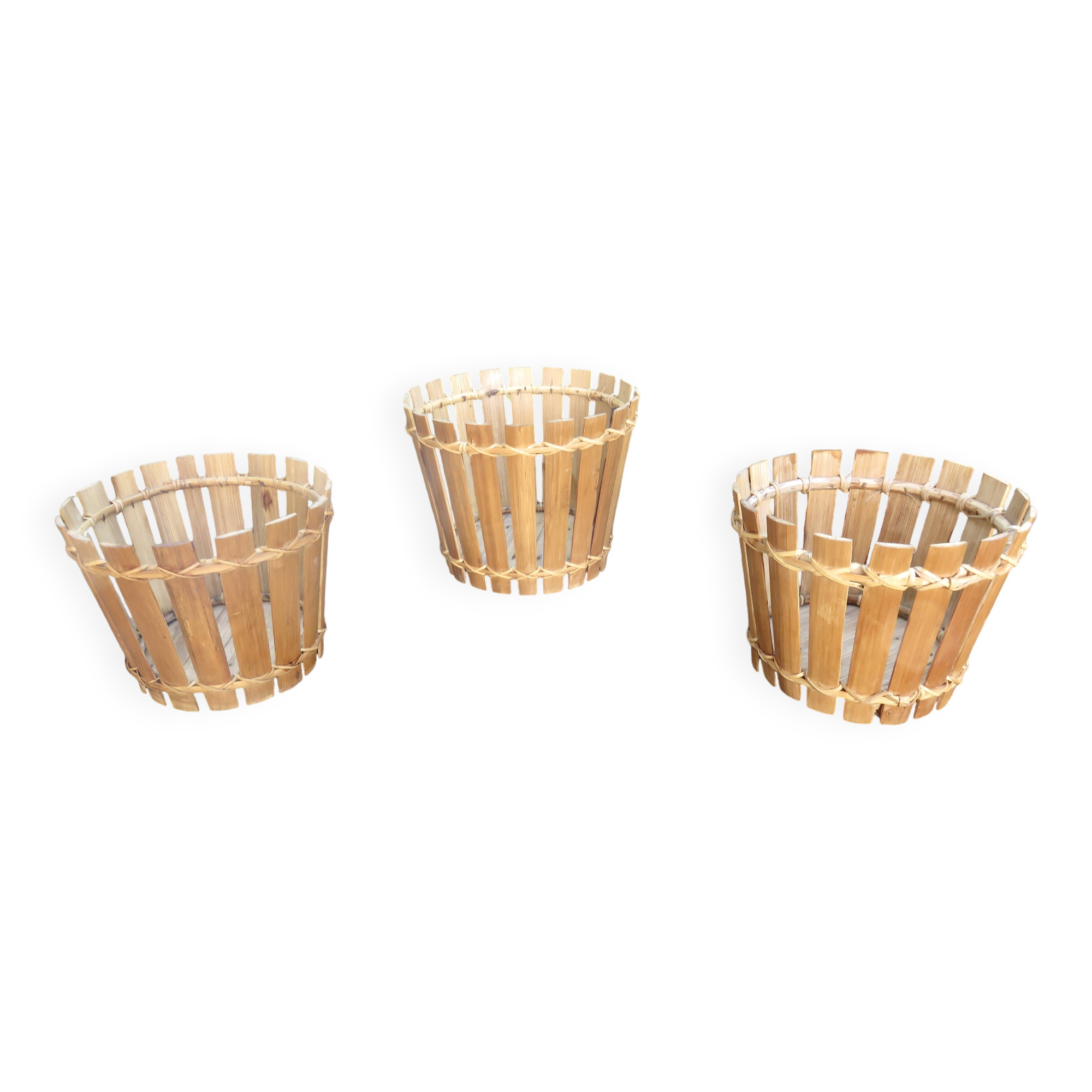 Série de 3 cache pots en bambou années 70