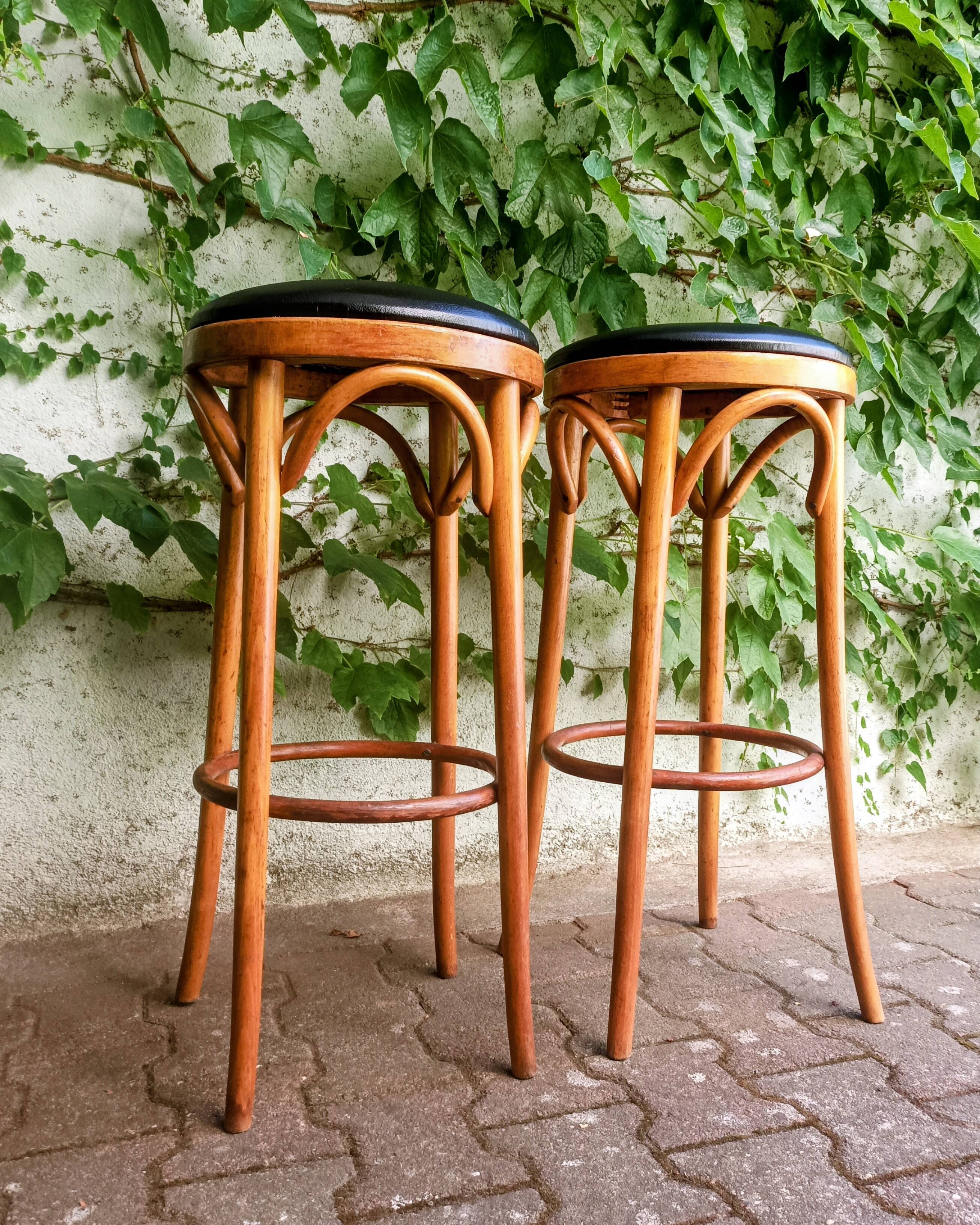 Tabourets de bar bois courbé