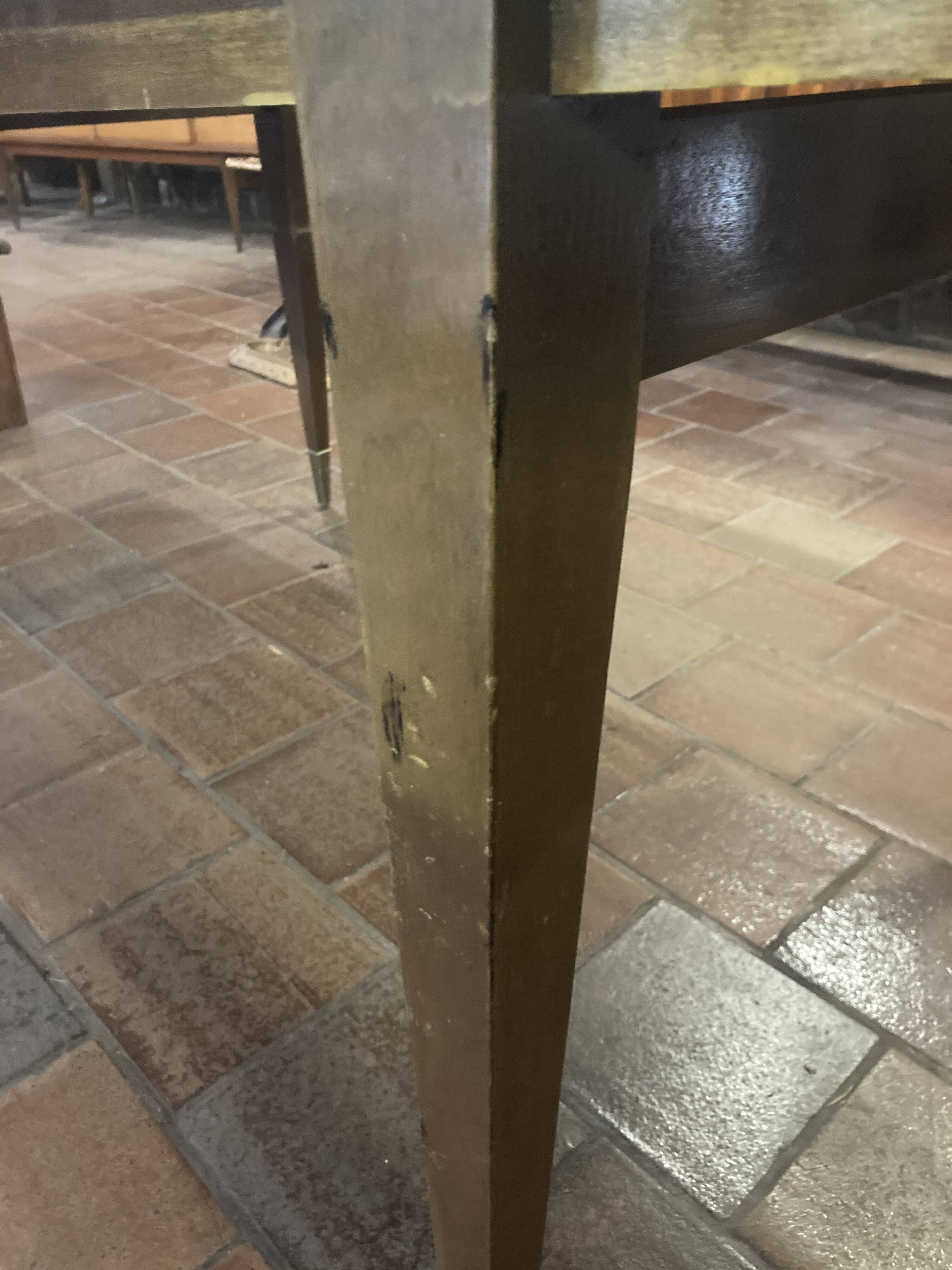 Table en ébène de Macassar laquée vers 1950