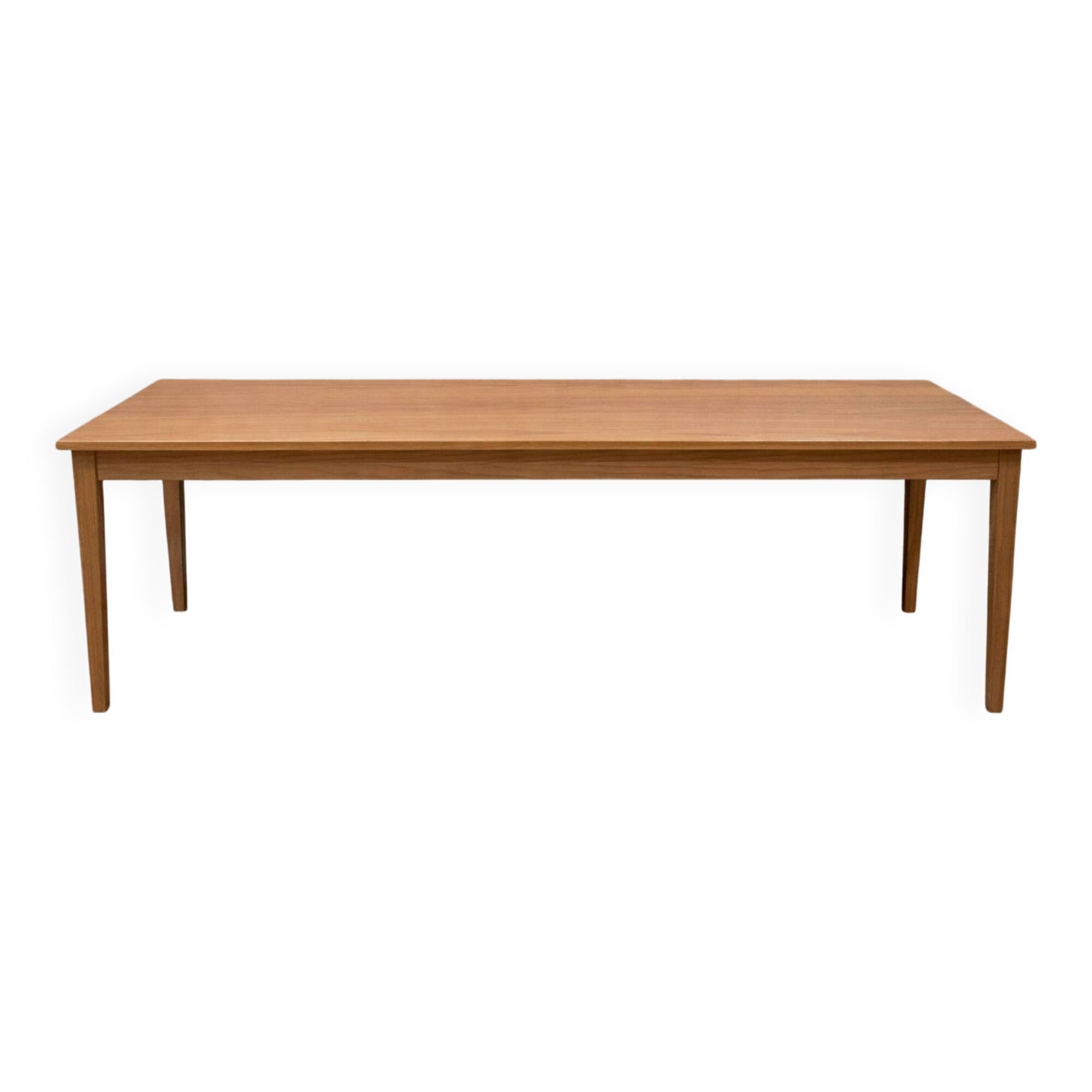 Large dining table – minimalist rustic style