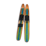 Anciens skis nautiques bois