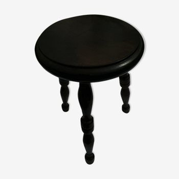 Wooden round stool