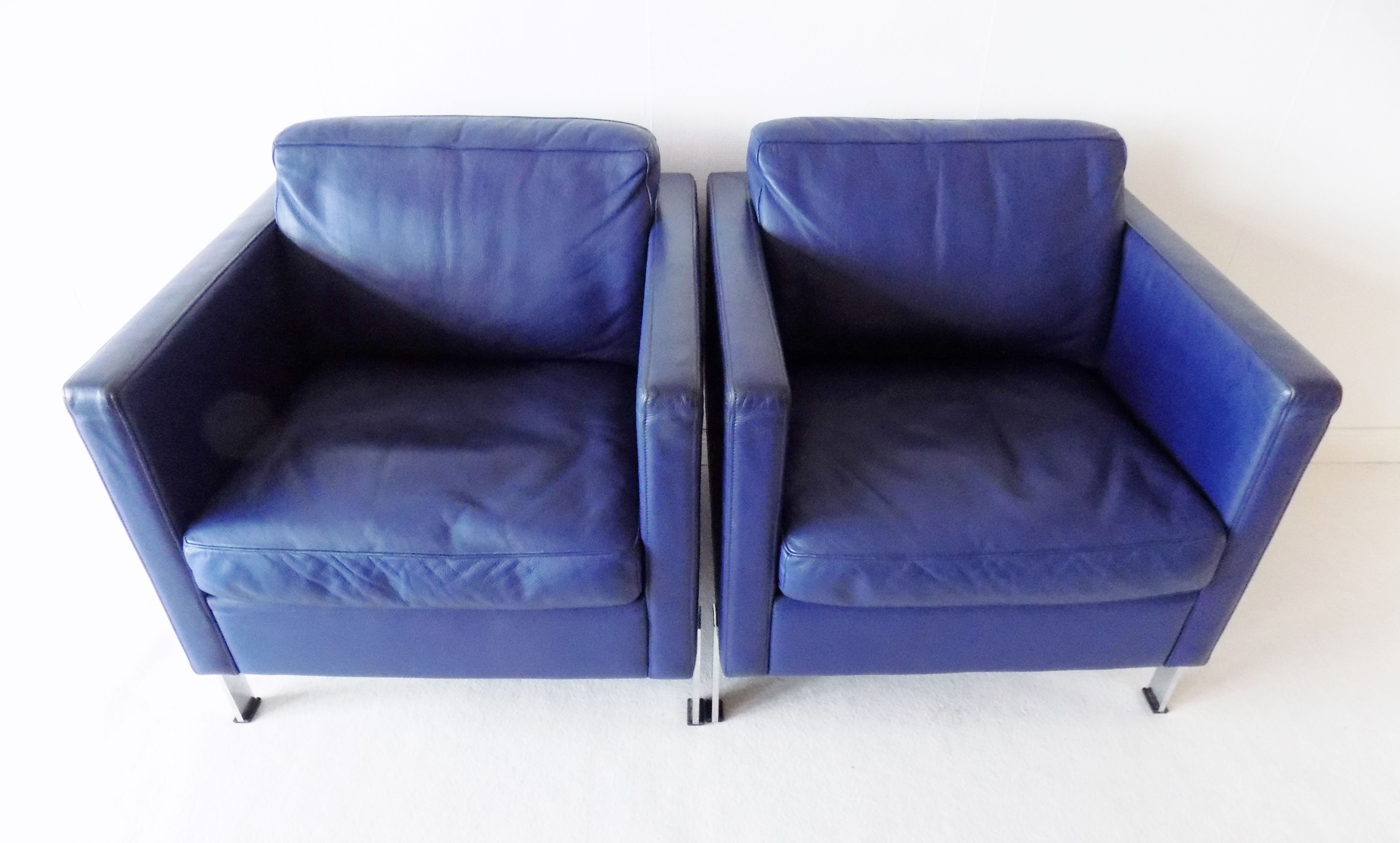 De Sede DS118 pair of blue leather club chairs
