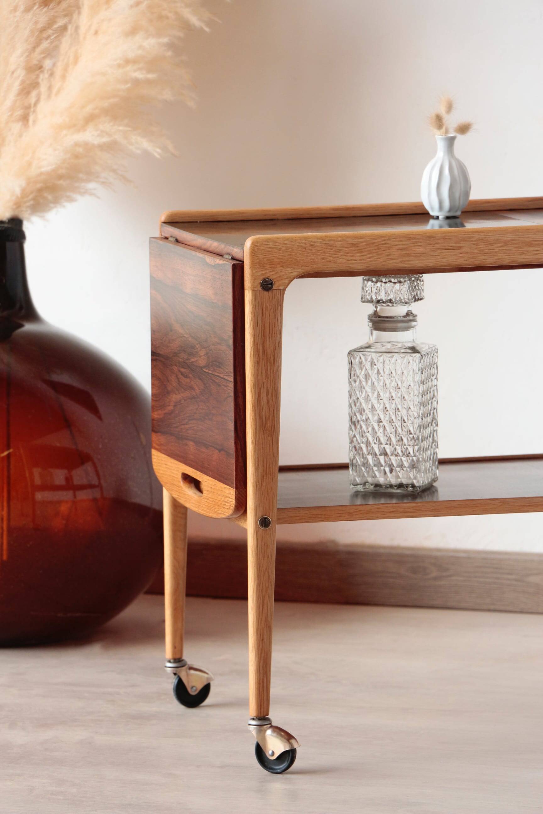 Scandinavian 'Thea' side table in rosewood and laminate, Yngve Ekström