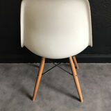Set of 4 DSW Chairs by Charles and Ray Eames for Herman Miller