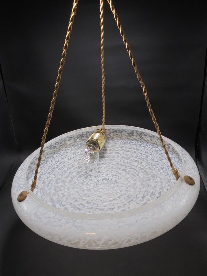 Suspension en verre moucheté