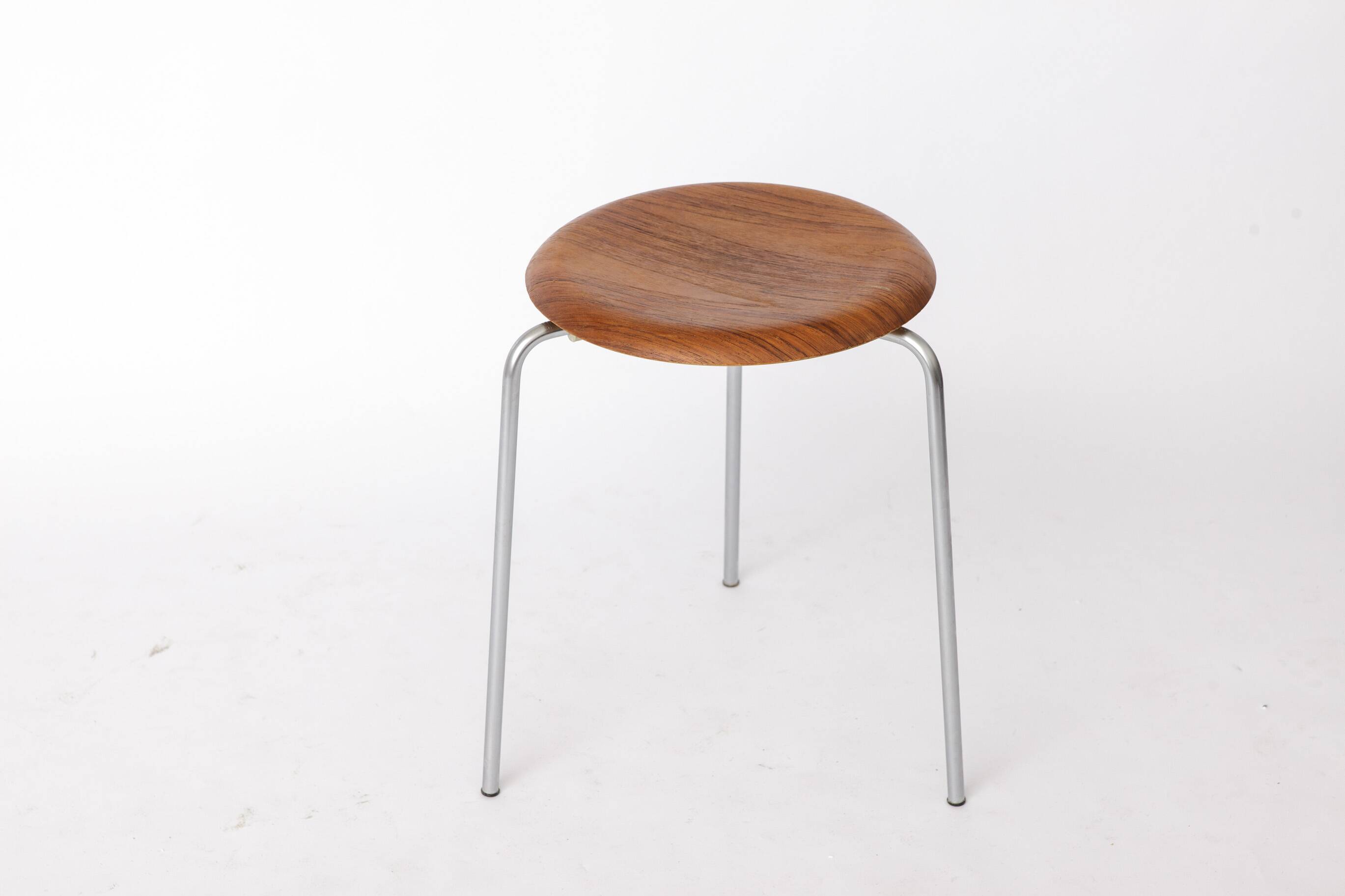 Arne Jacobsen Stool for Fritz Hansen, Model Dot 3170, Vintage Danish Design