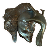 Sculpture en bronze intitulee meditation de Yves Lohe