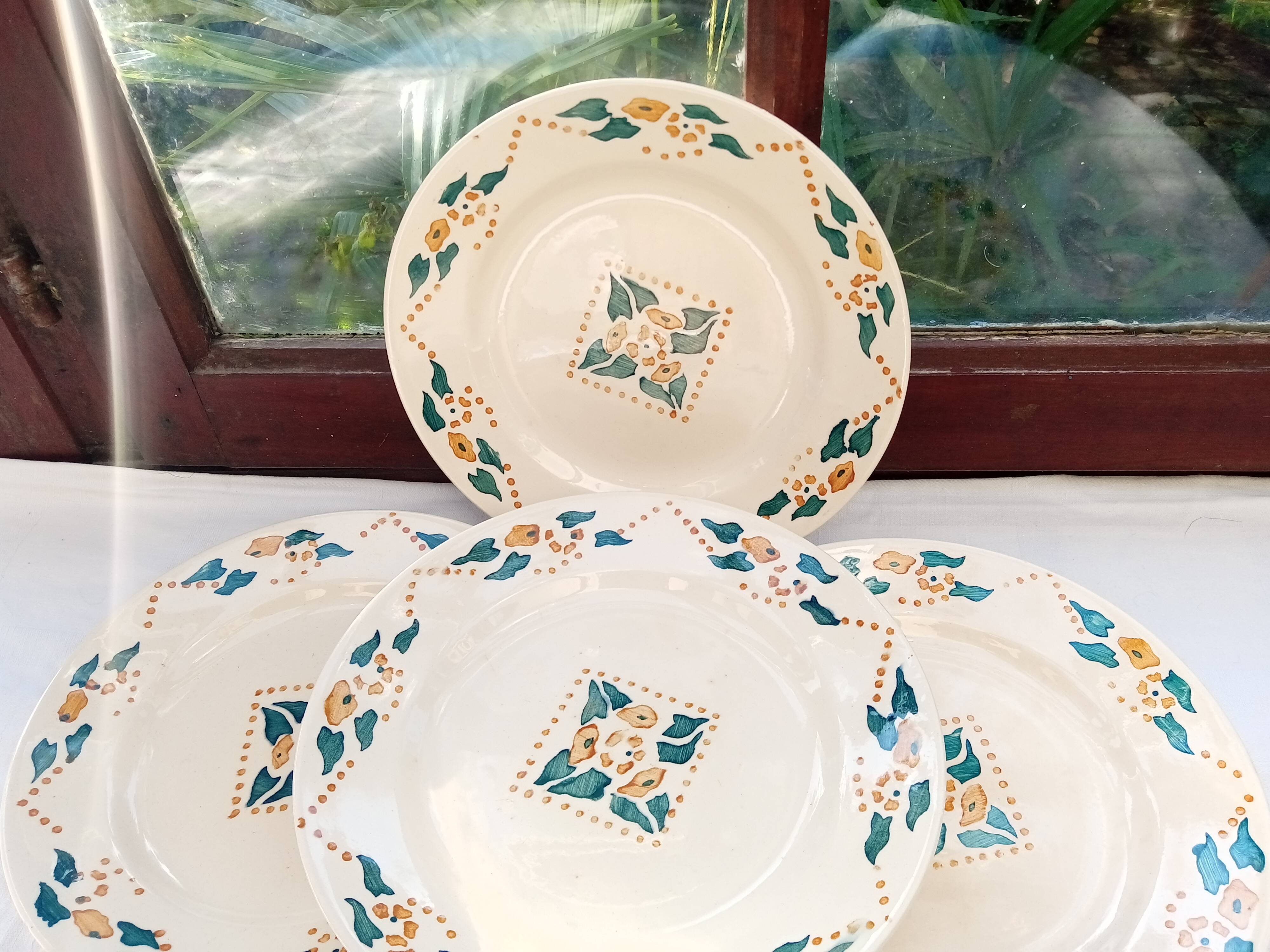 5 Terre de Fer flat plates