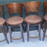 Mid-high chairs
