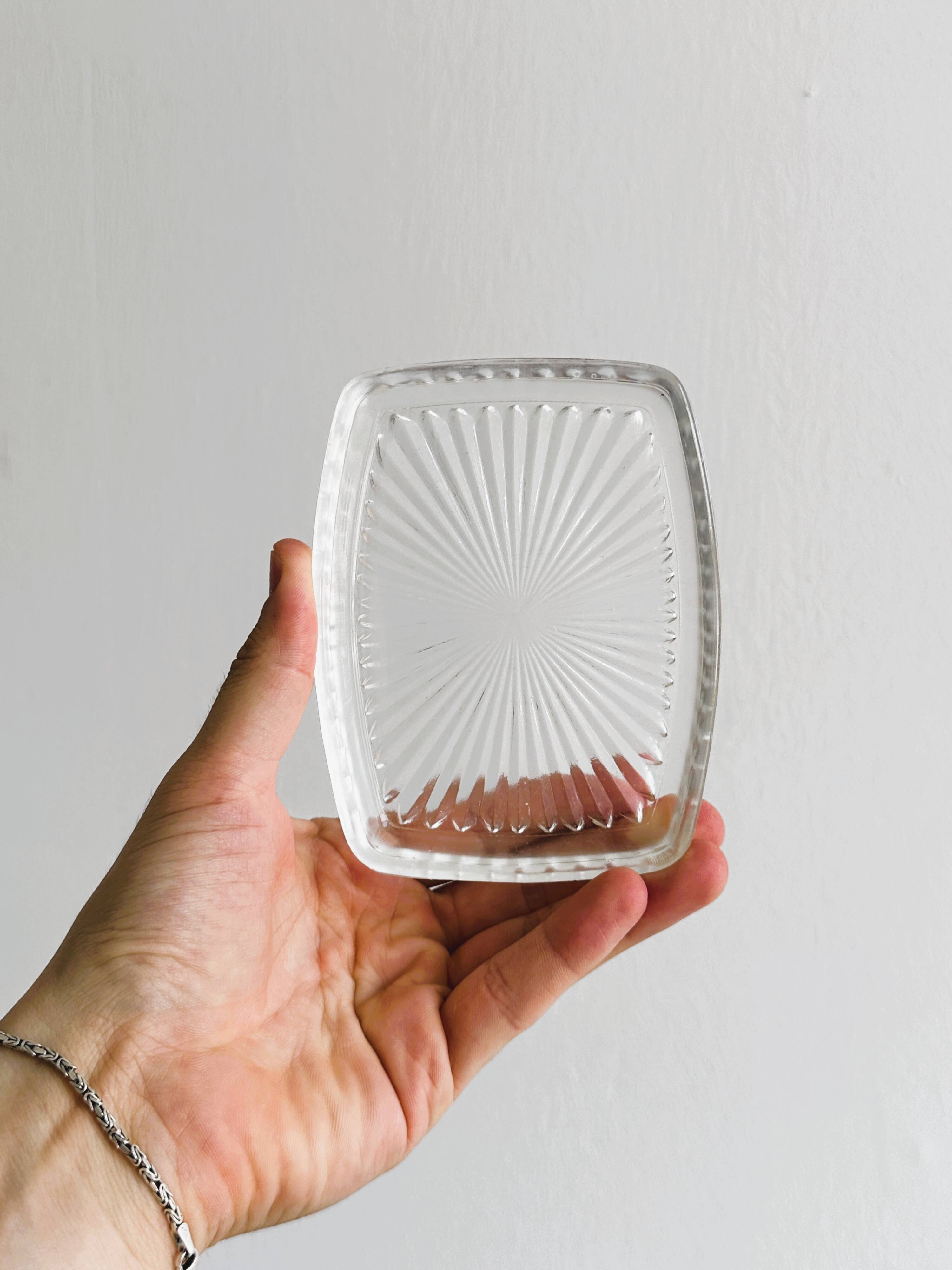 Antique butter or jam dish in silver-plated metal and chiseled glass