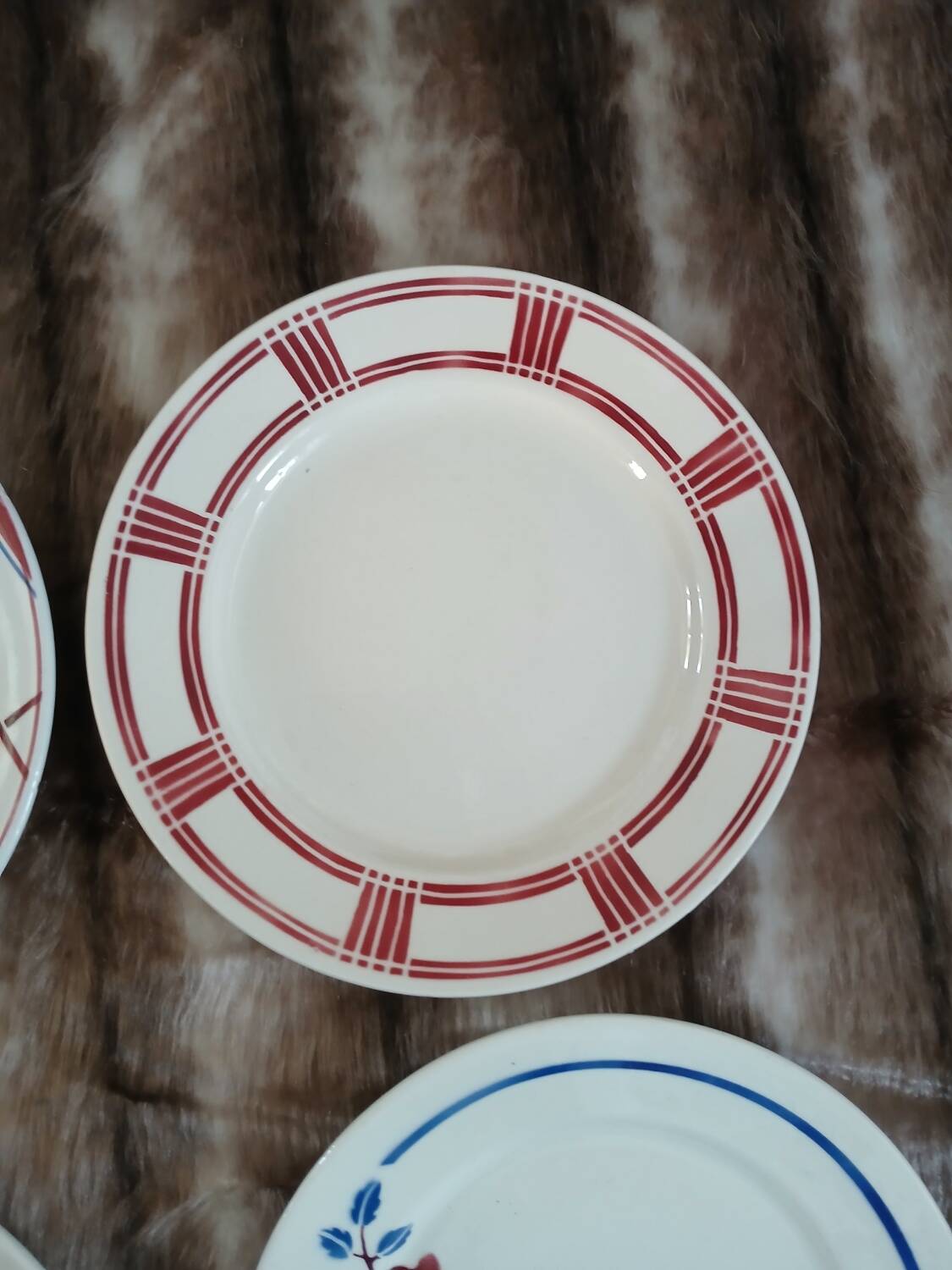 8 mismatched antique dinner plates