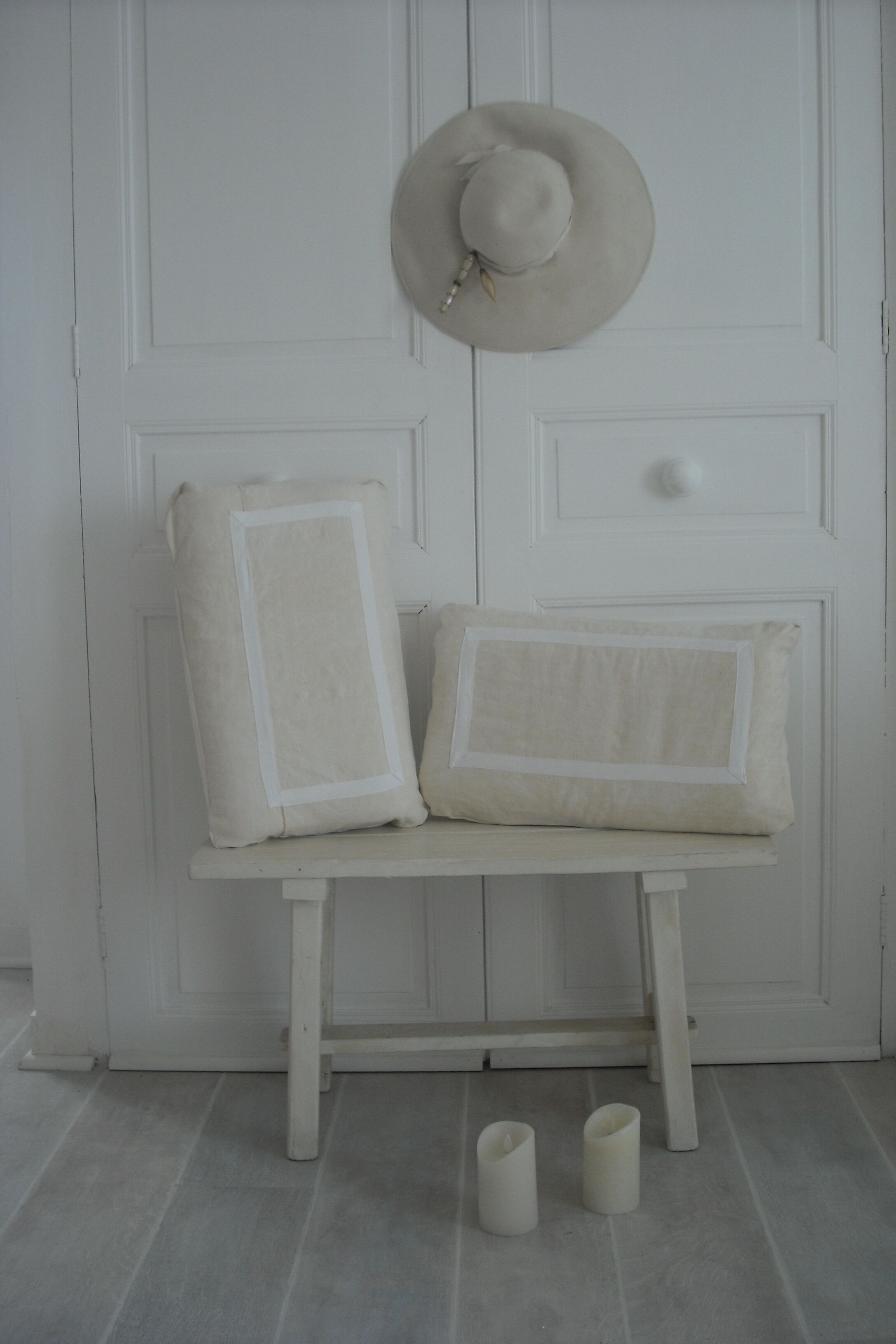 White patinated bench