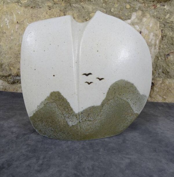 Vase Virebent