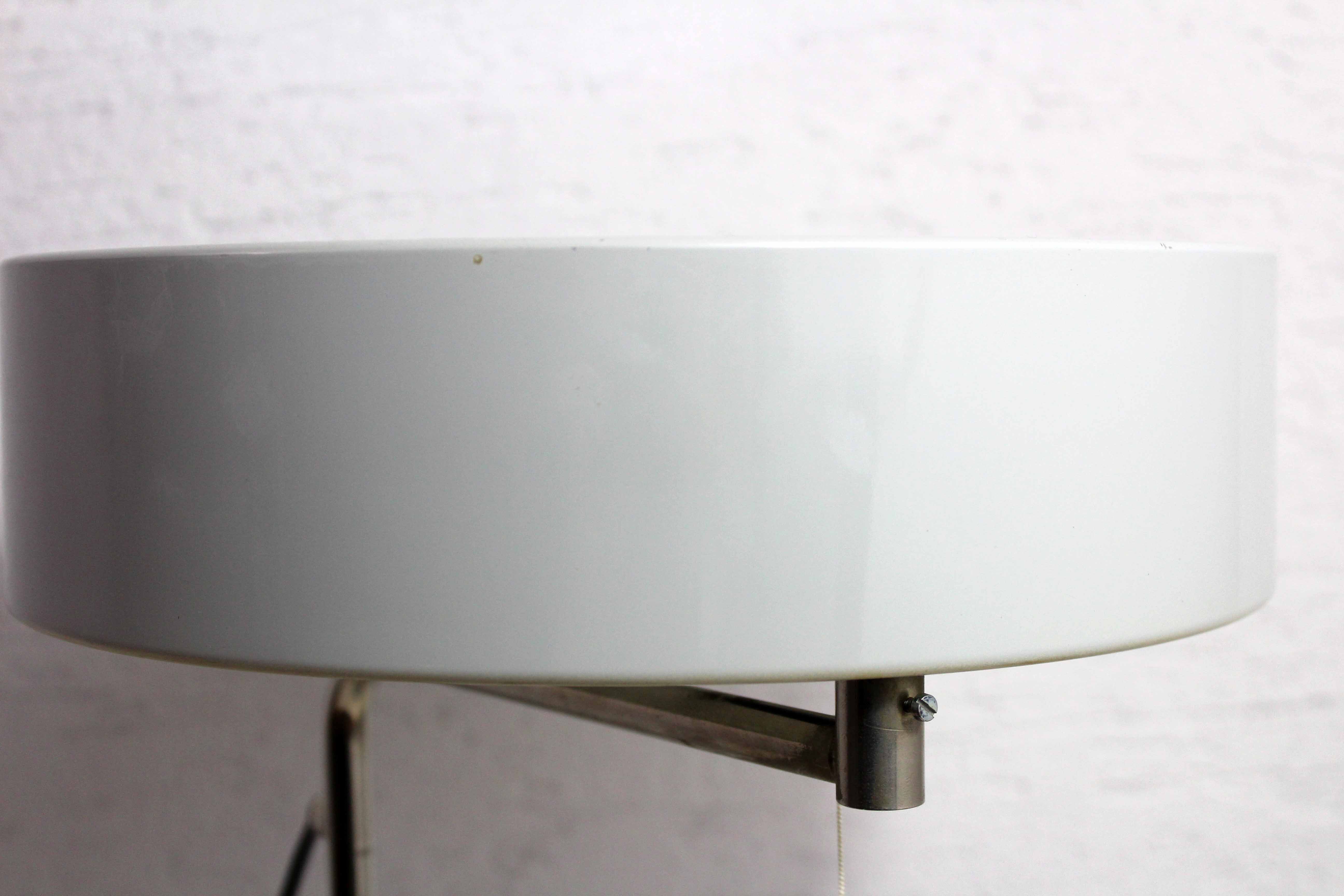 Alfred Müller's articulated lamp for Belmag