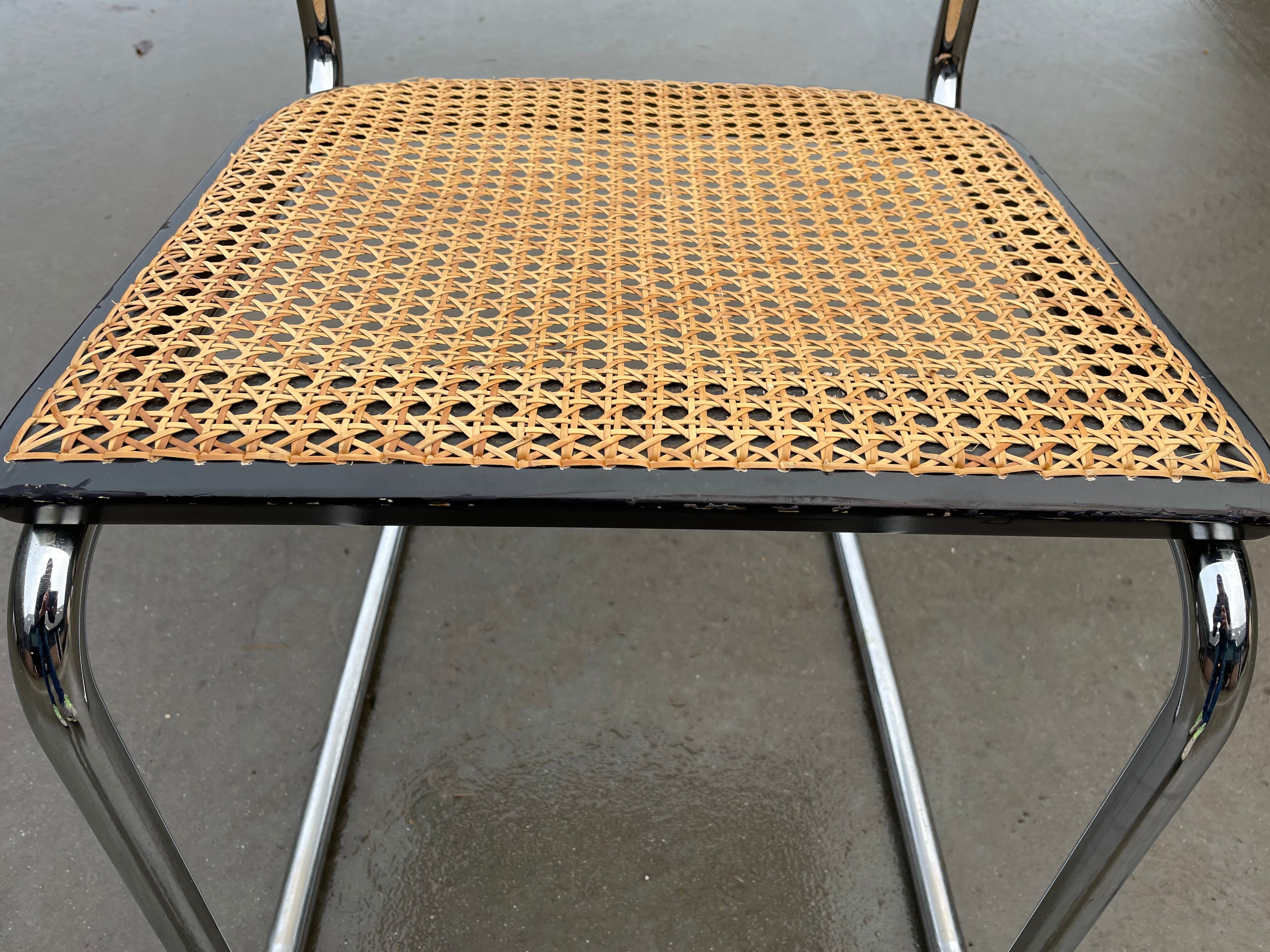 Cesca design chair b32 model in black and chrome