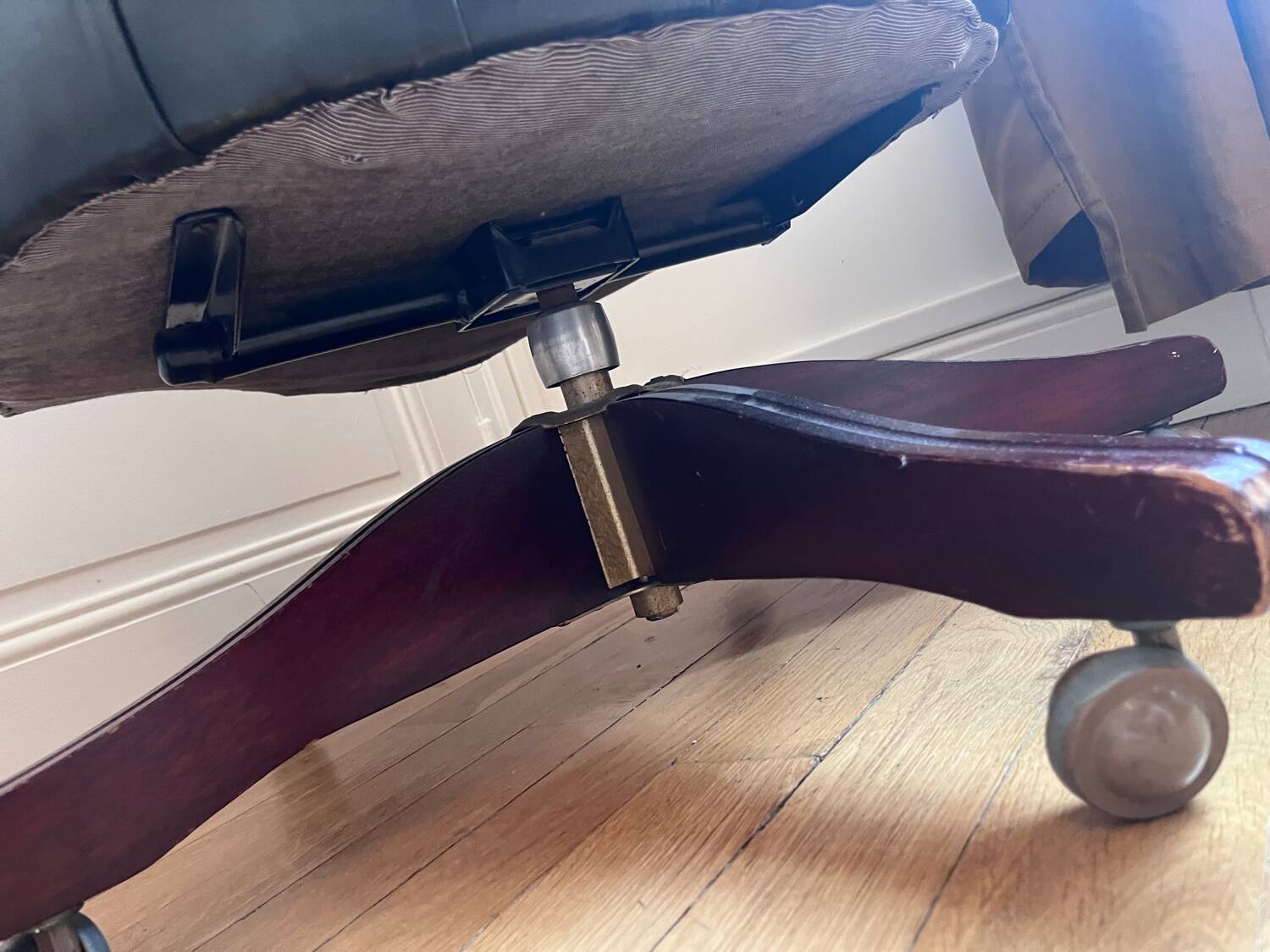 Chesterfield armchair