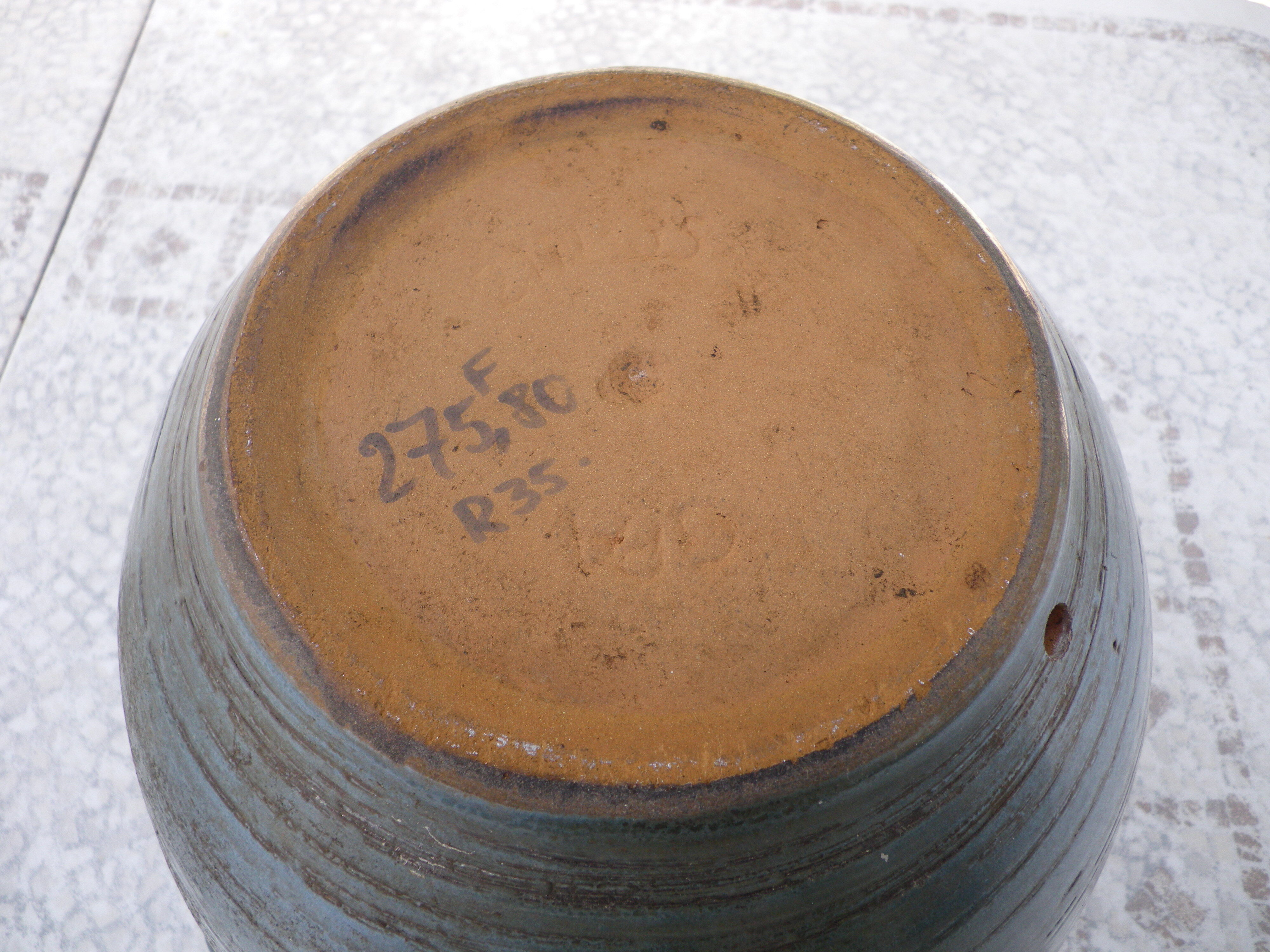 Glassed terracotta flower pot