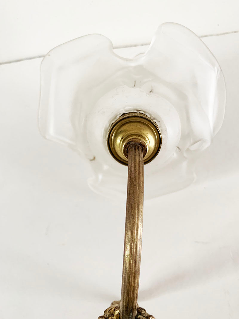 Tulip and brass applique