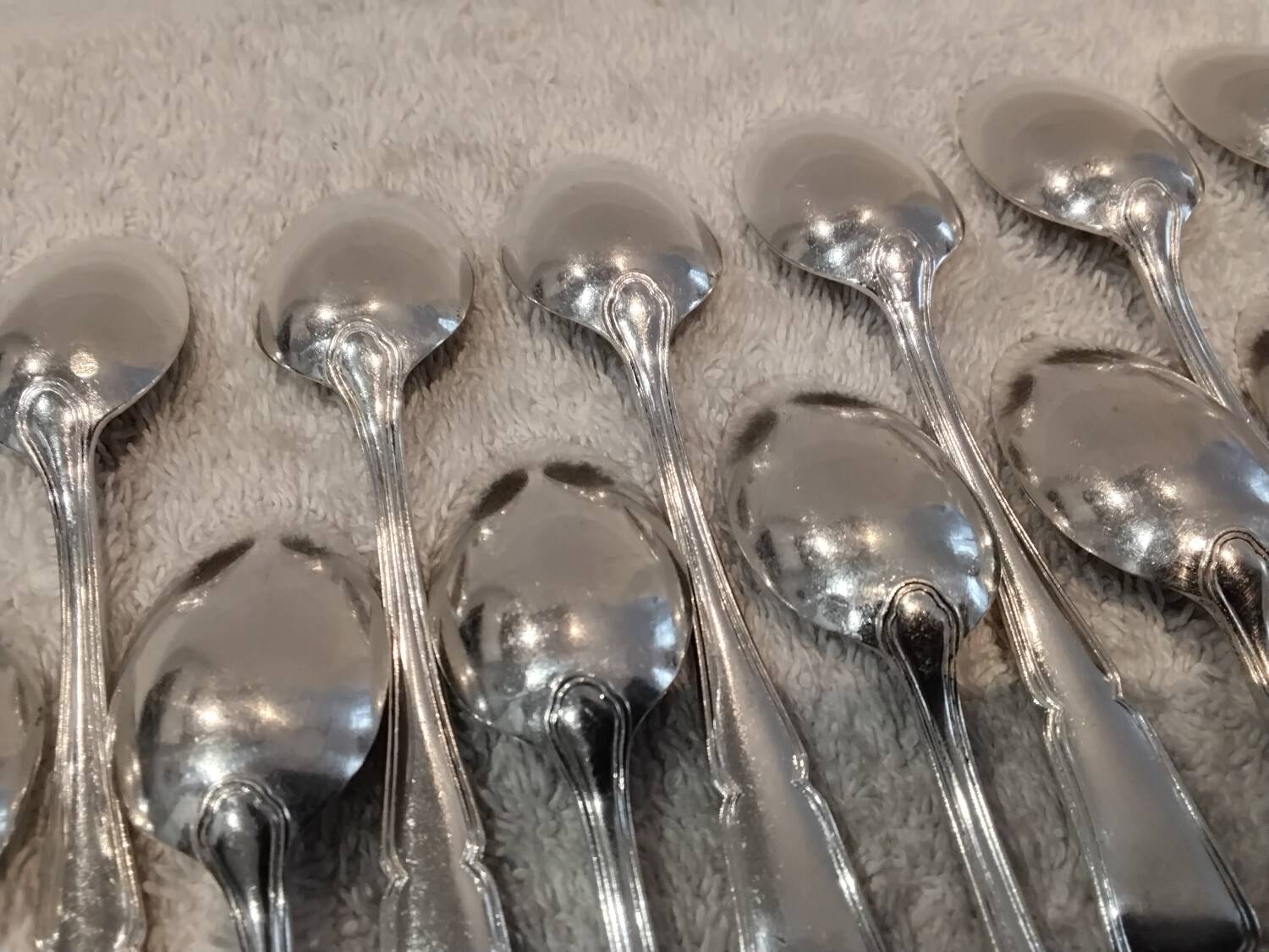 12 silver-plated metal mocha spoons by silversmith Guillaumot, Contours 11.6cm