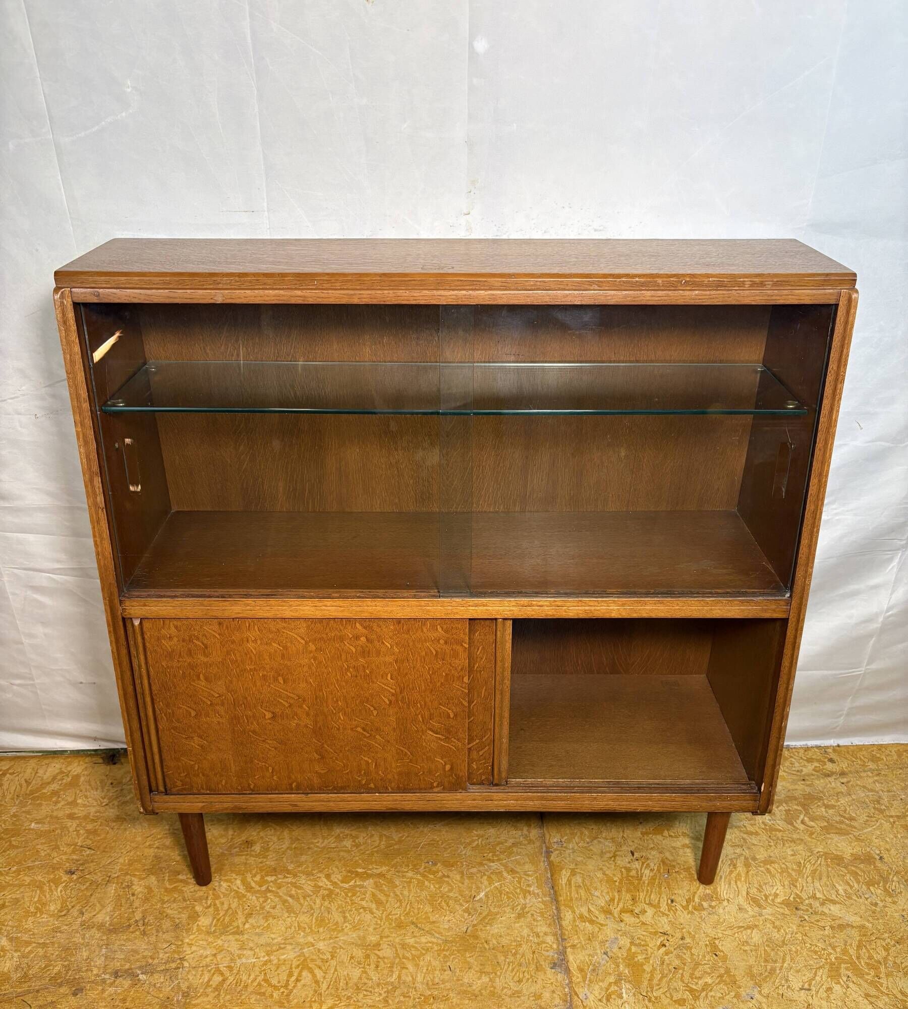 Mid-Century Retro Vintage Oak Display Cabinet by G Plan – Brandon Range   C