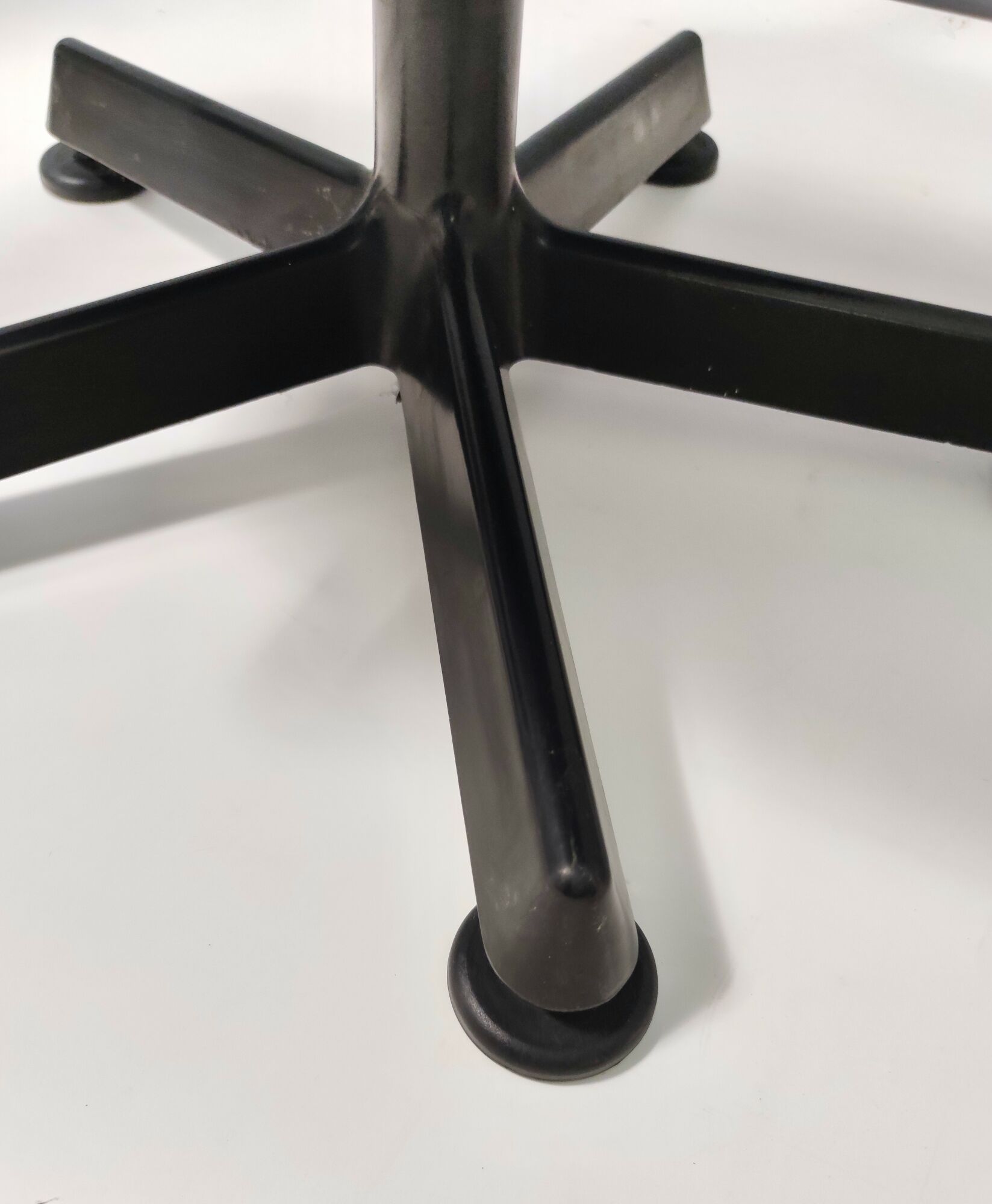 Postmodern Black Leather Office Chair by Vico Magistretti for ICF Design, 1978