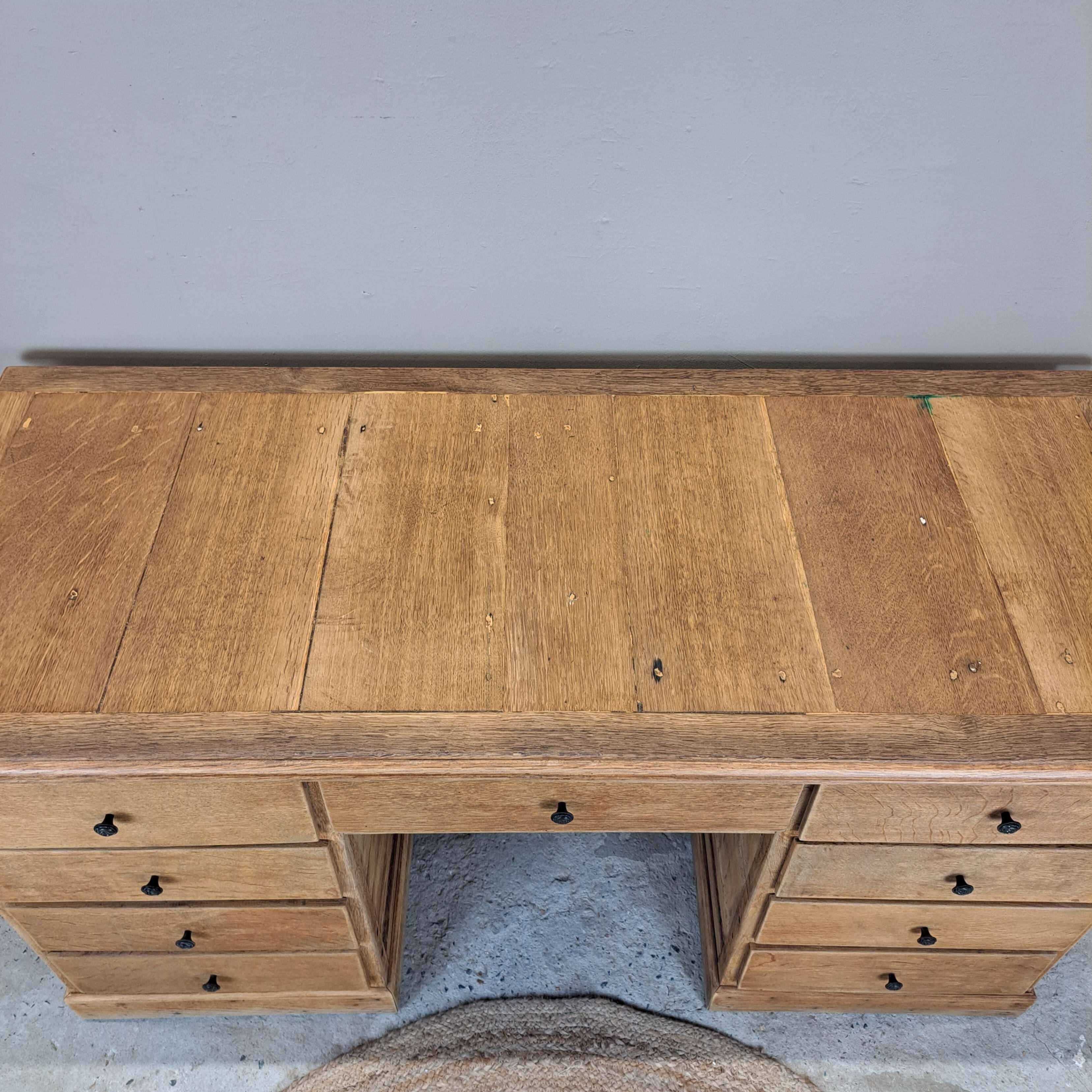 Bureau en chëne