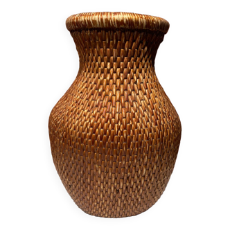 Wicker jar