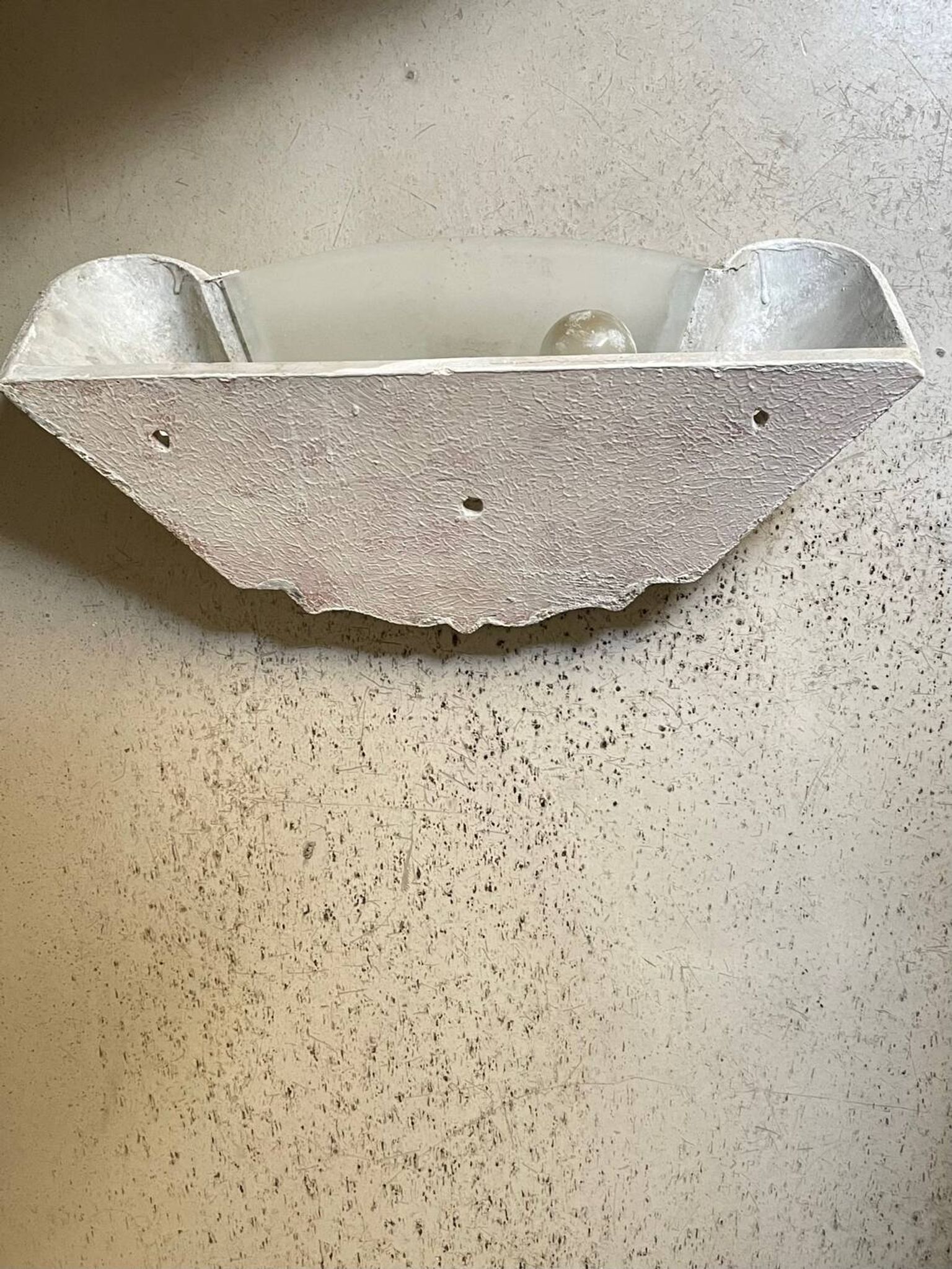 Applique « Arlus » de style Art Deco en plâtre et verre fumé