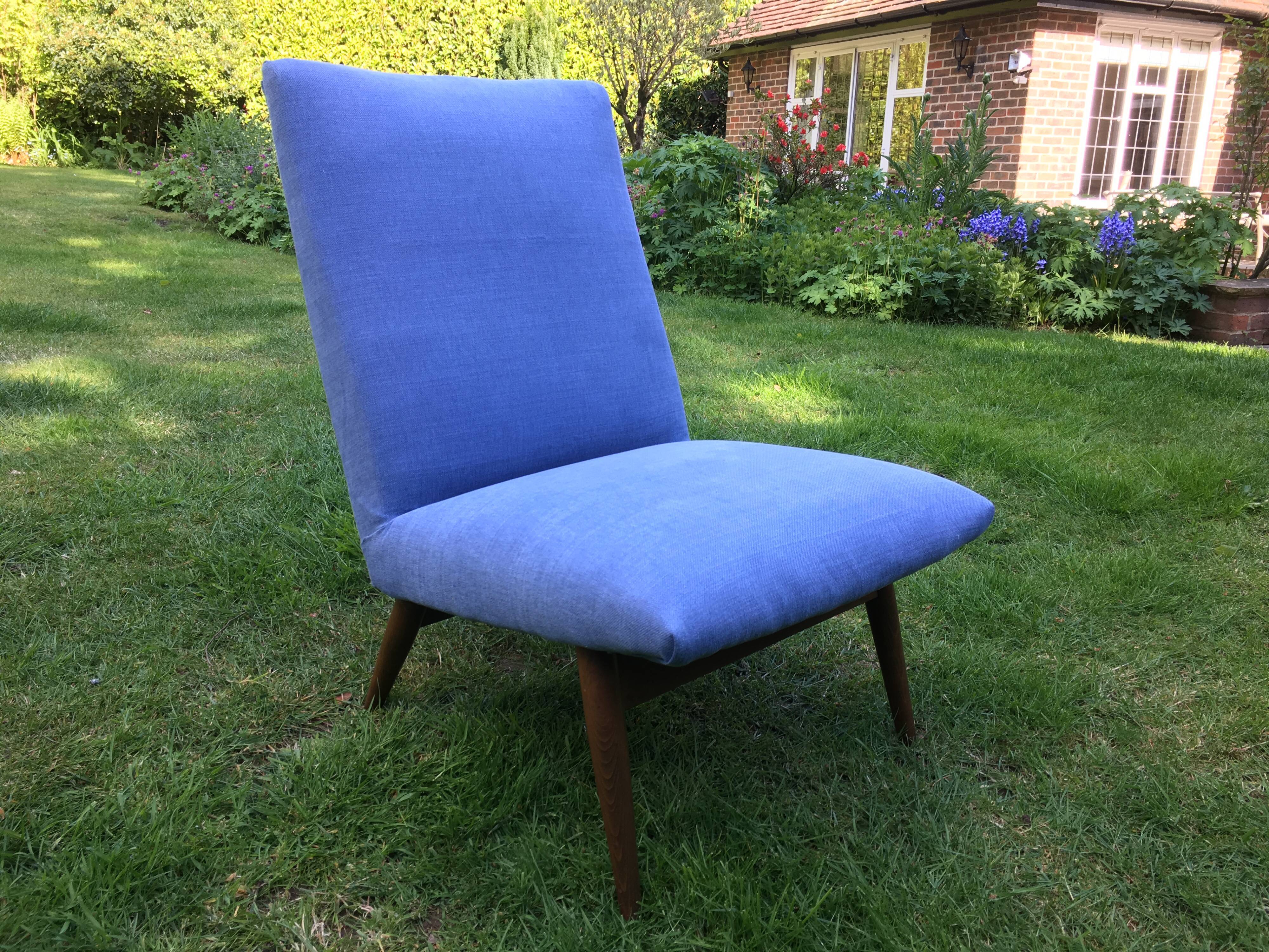 Parker Knoll armchair model PM 945/7