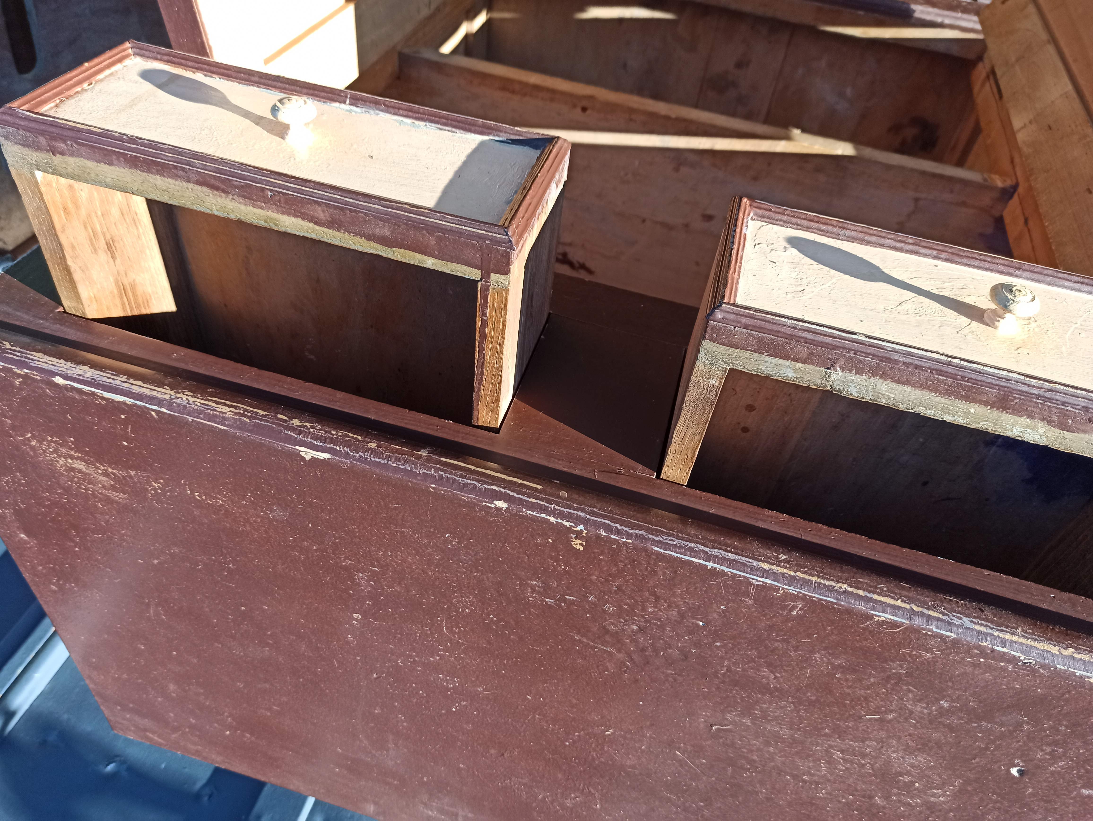 Low Parisian buffet Solid support height two doors 2 drawers