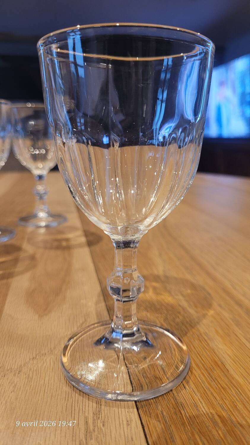 4 thick glass stemmed glasses