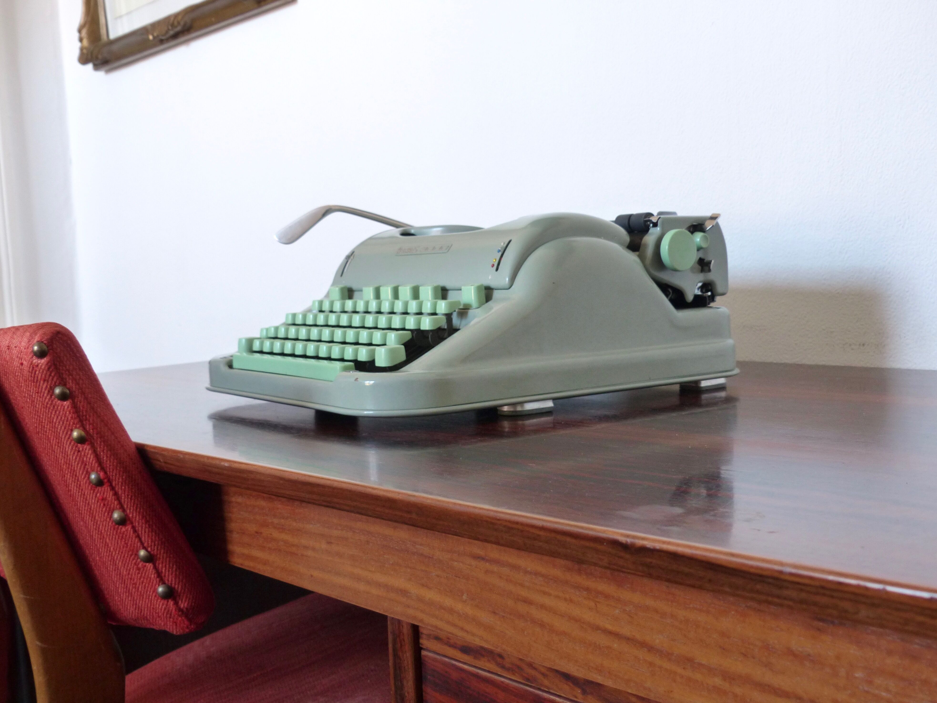 Hermes 3000 green Mint metal typewriter