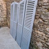 Louvered shutters