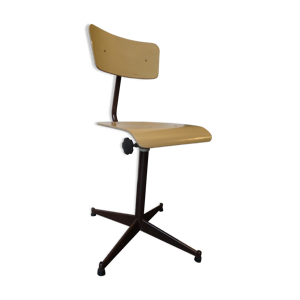 Chaise pivotante industrielle