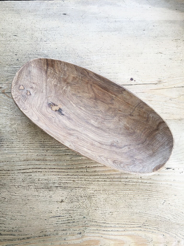 Brutalistic oval wood dish