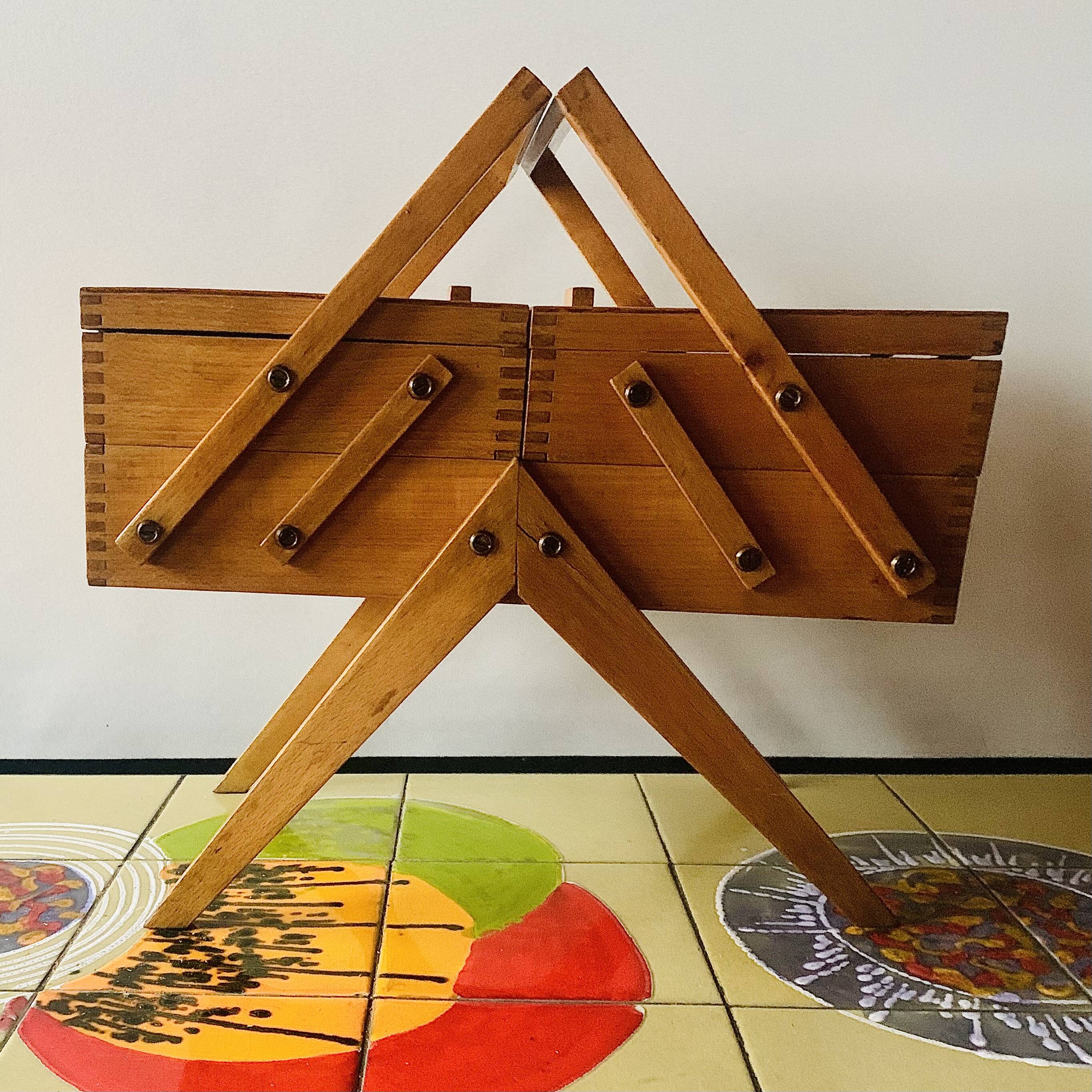 Worker - wooden sewing box with vintage compass feet